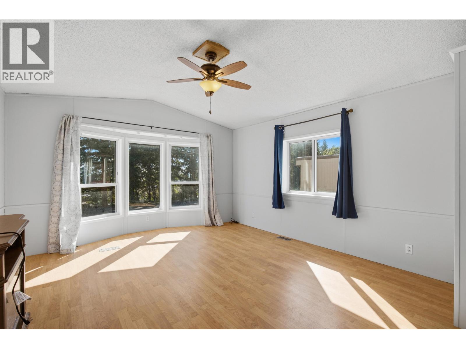 #22 803 HODGSON ROAD - 6