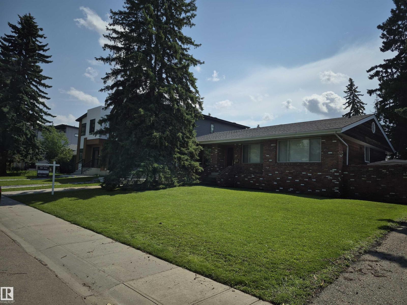 11715 83 AV NW, Windsor Park (Edmonton), Edmonton photo 1