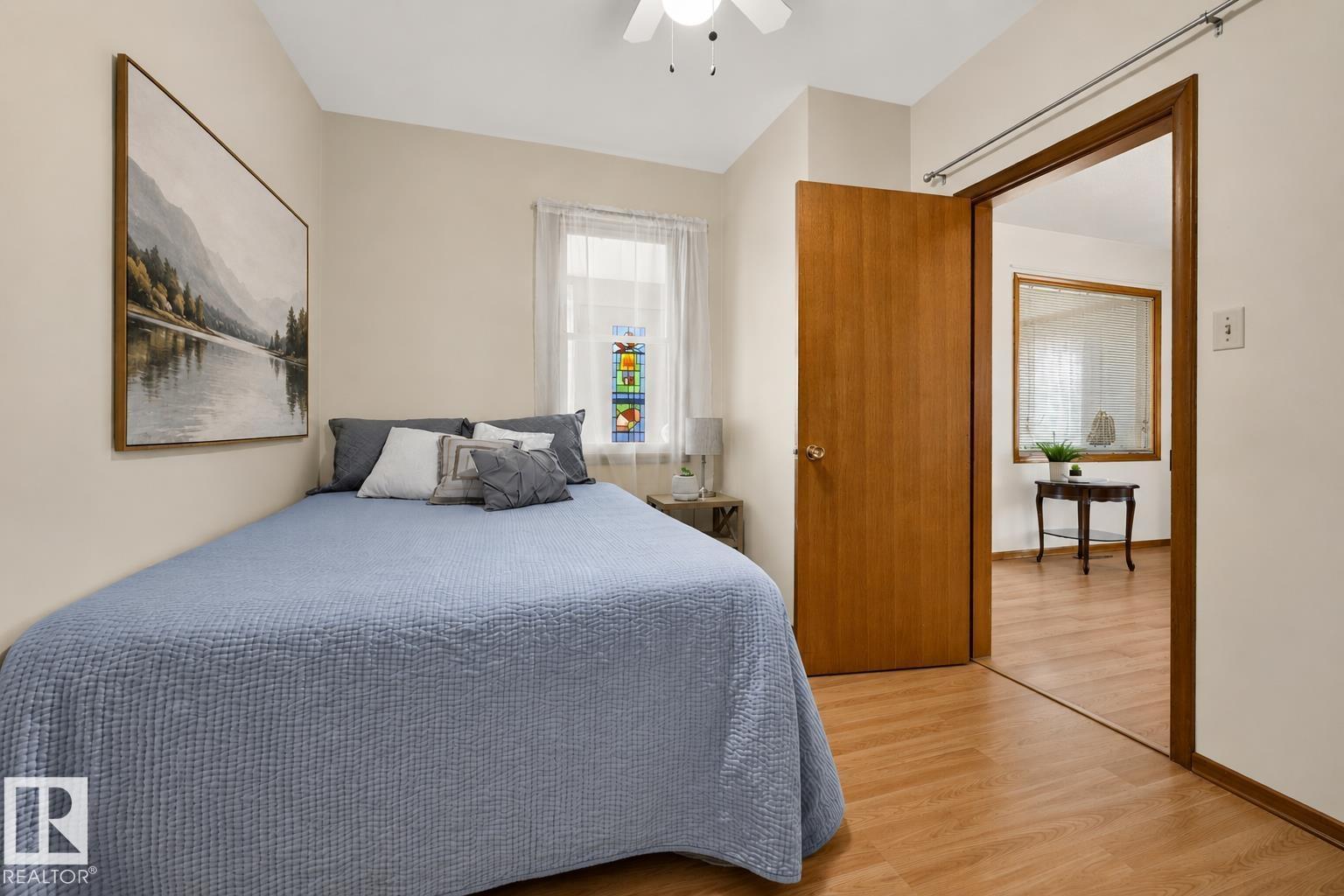 11327 91 ST NW - 12