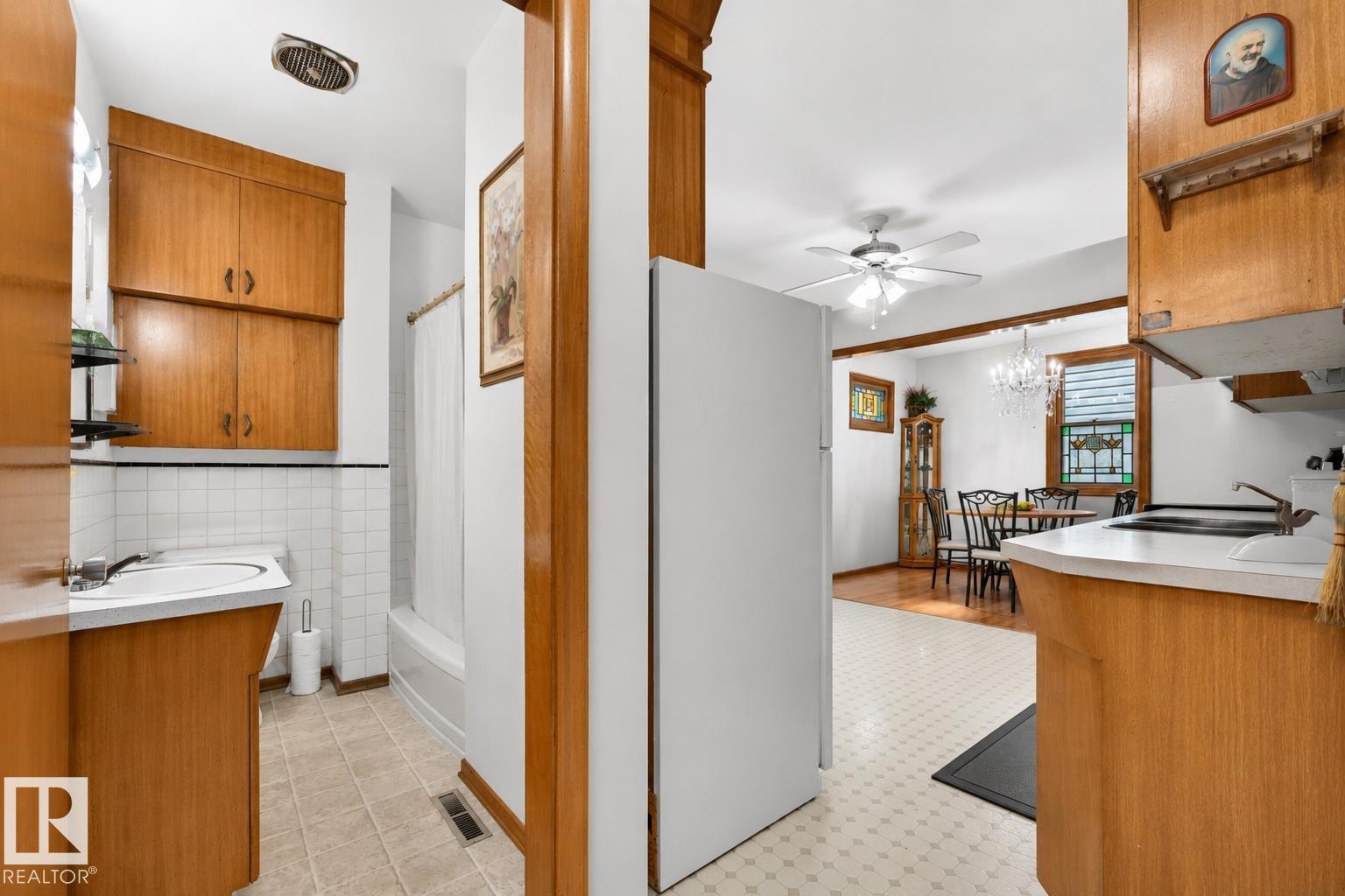 11327 91 ST NW - 17