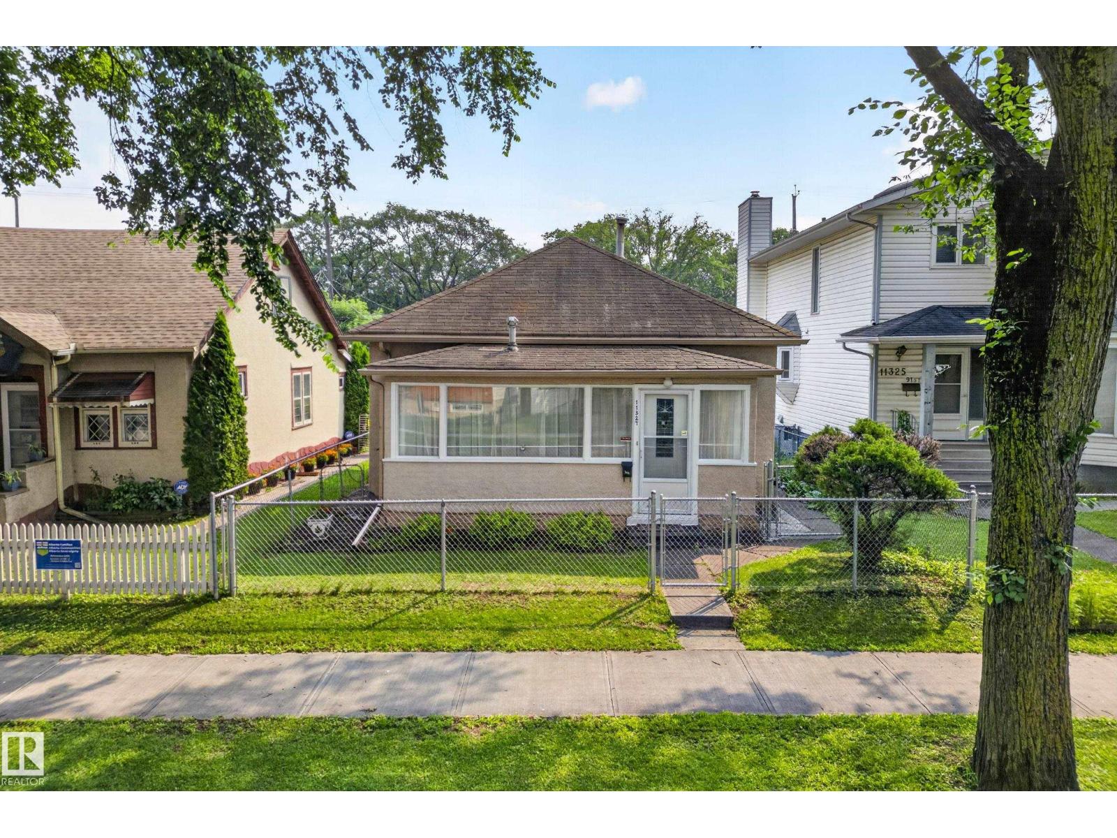 11327 91 ST NW, Alberta Avenue, Edmonton photo 3