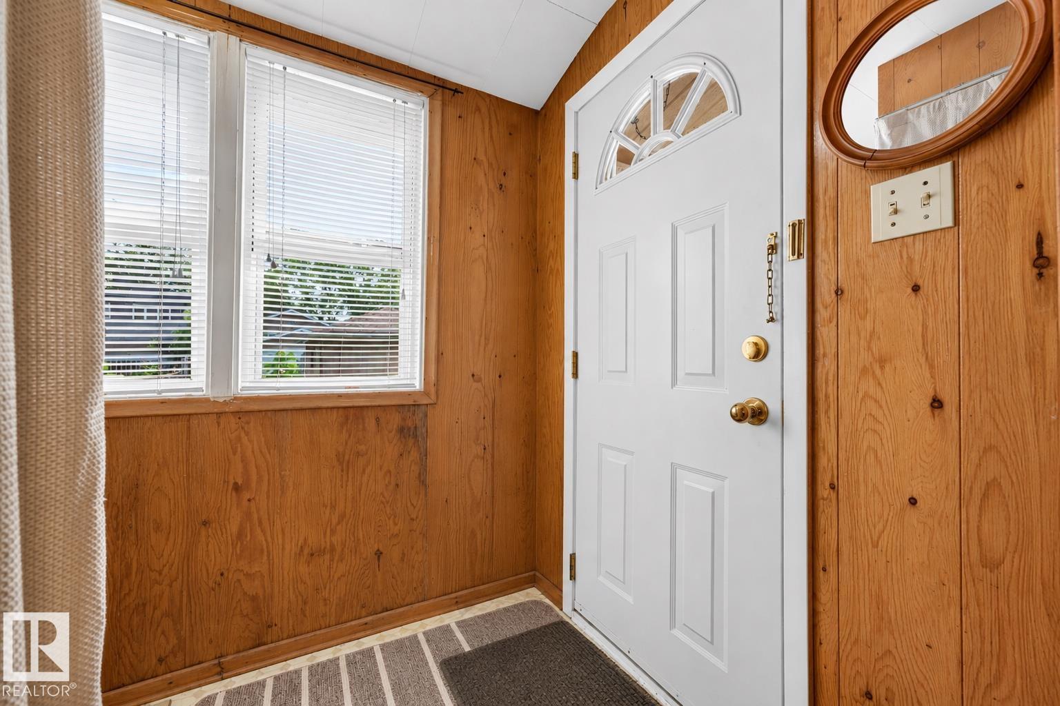 11327 91 ST NW - 32