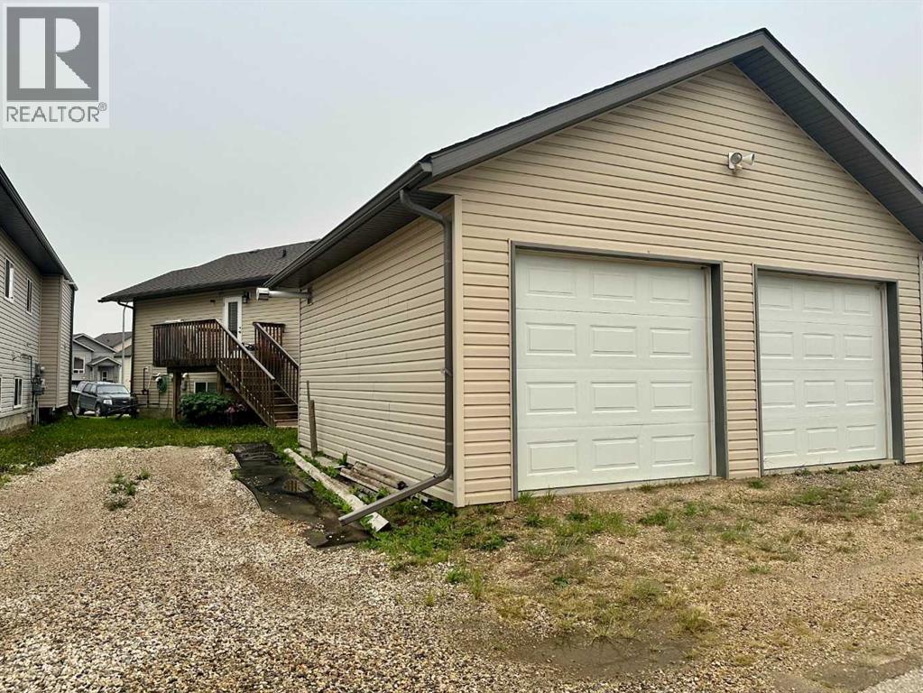 11515 75 Avenue - 3