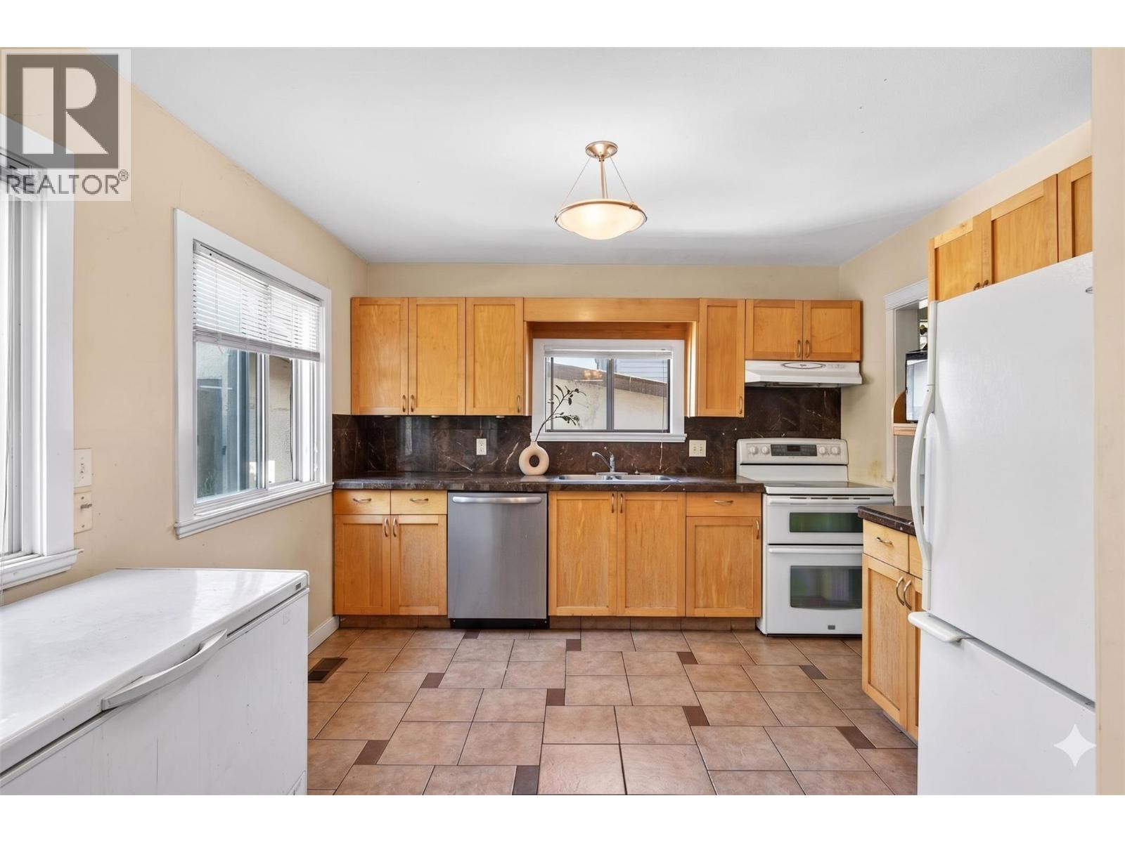 2435 Richter Street - 3