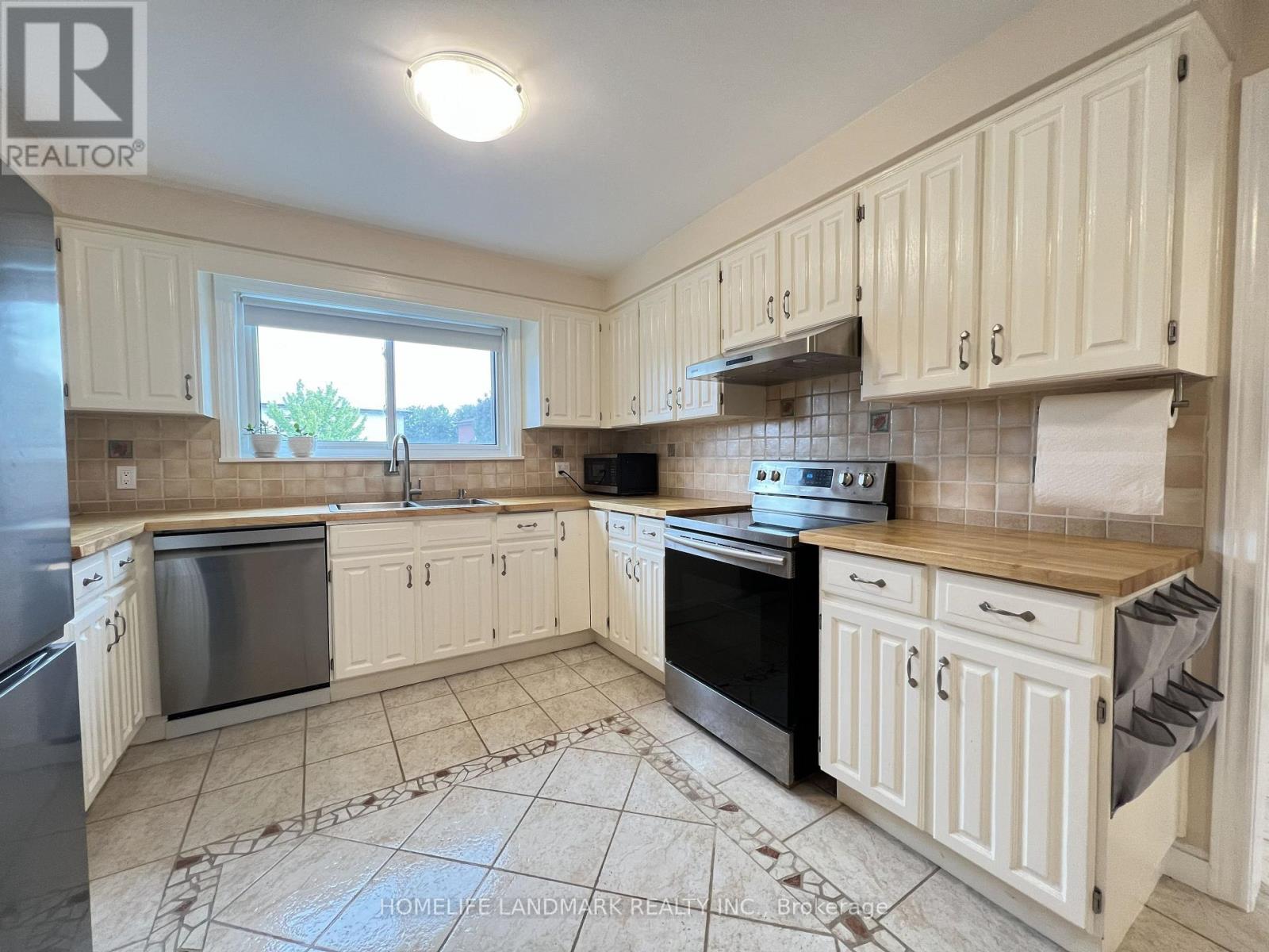 29 TILLPLAIN ROAD - Image 16