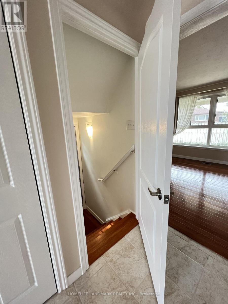 29 TILLPLAIN ROAD - Image 32