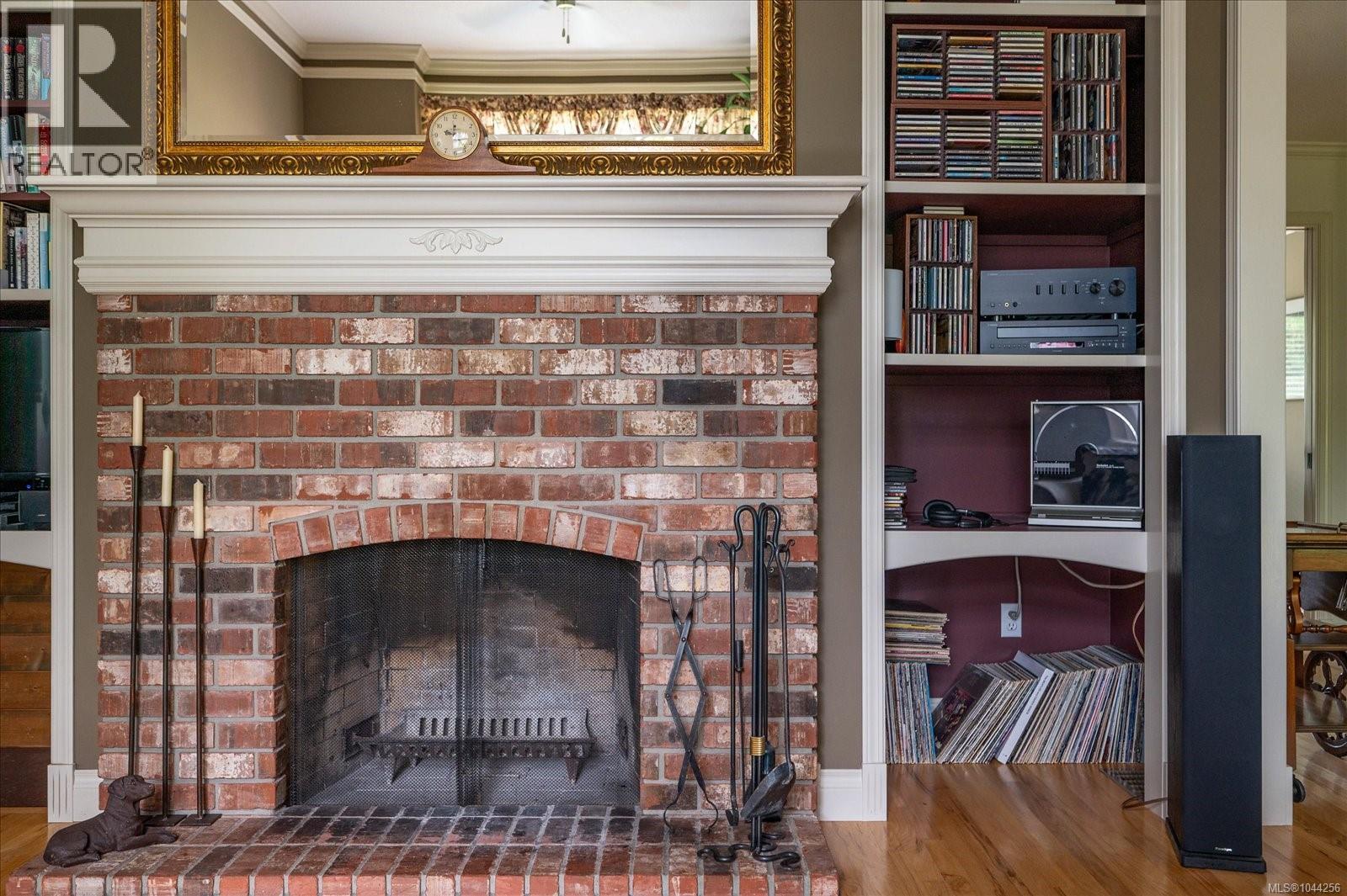 280 Butler Ave - 10