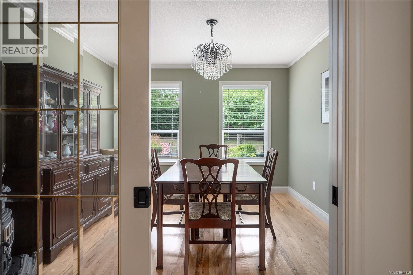 280 Butler Ave - 11