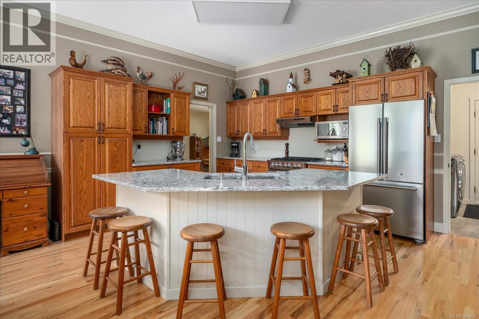 280 Butler Ave - 16