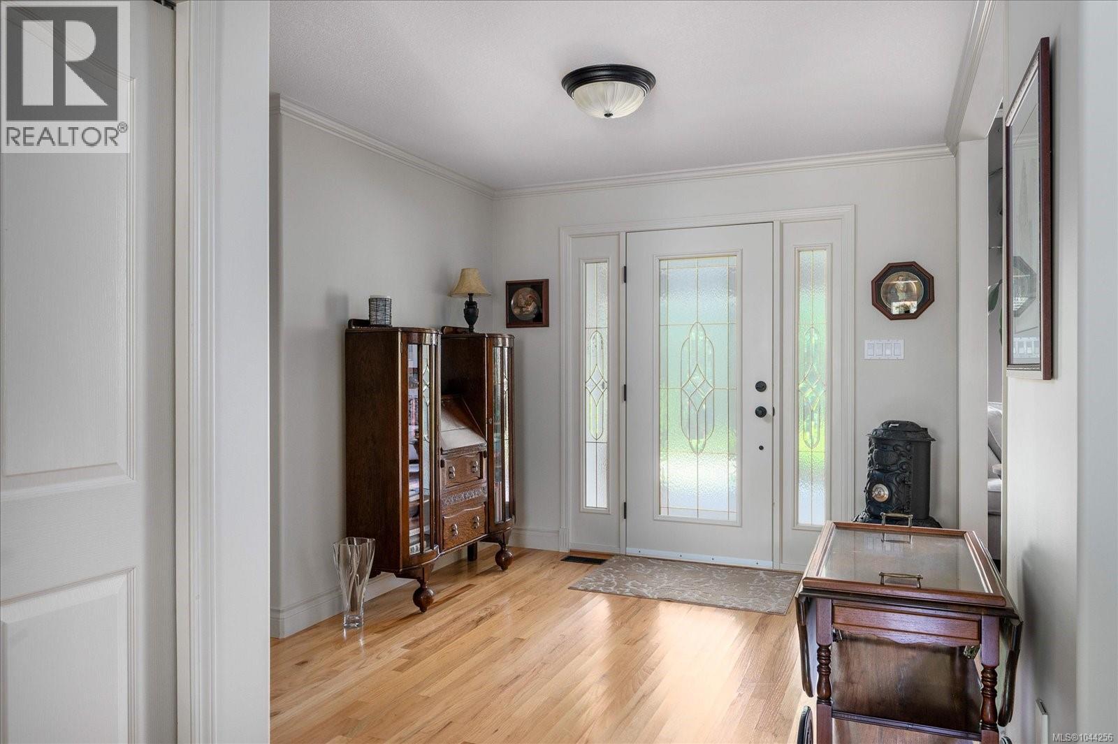 280 Butler Ave - 5
