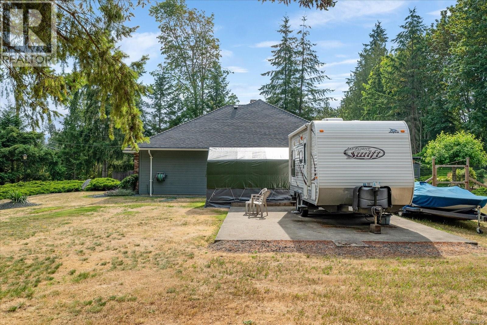 280 Butler Ave - 53