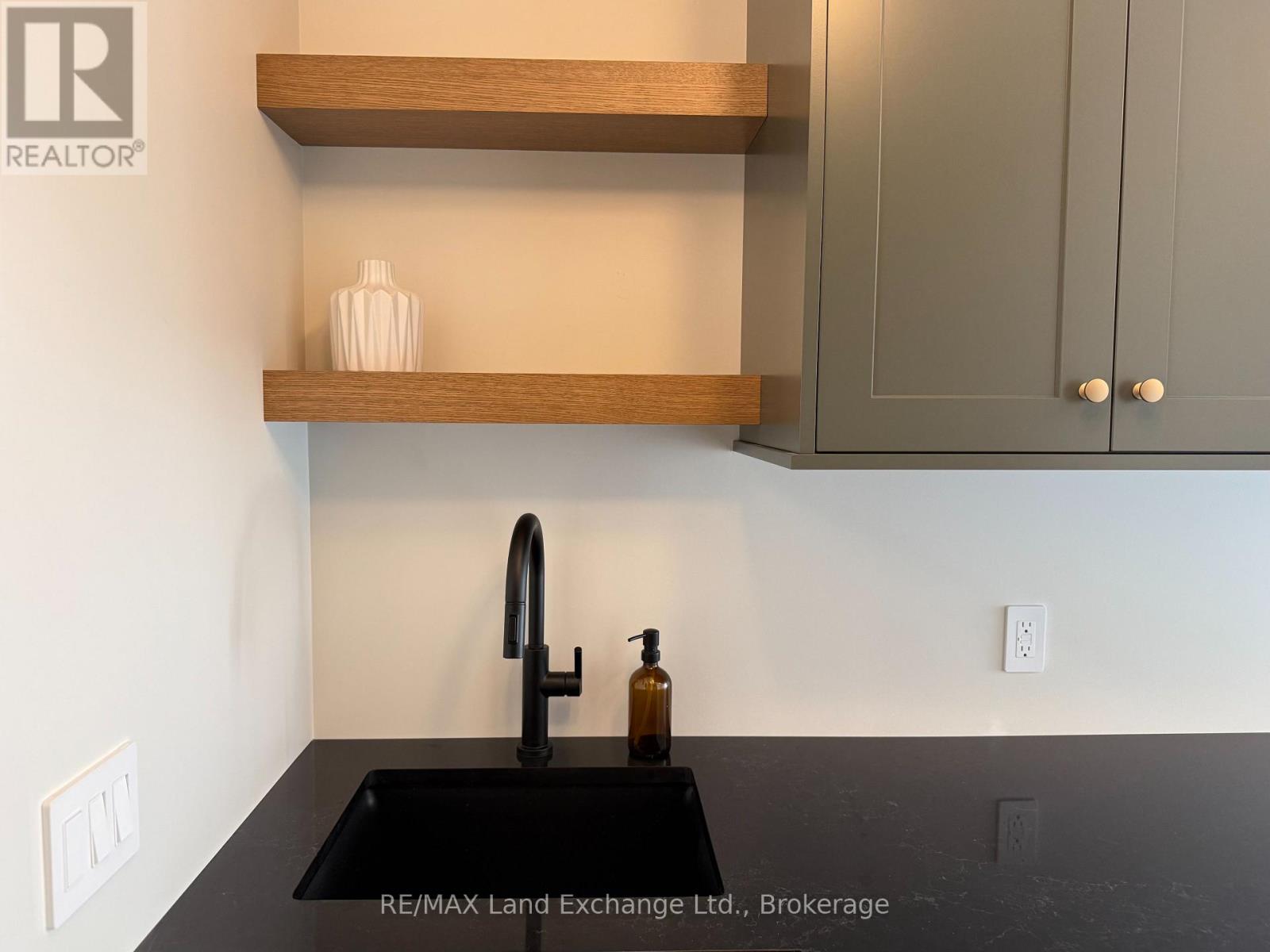 926 BOGDANOVIC WAY - 20