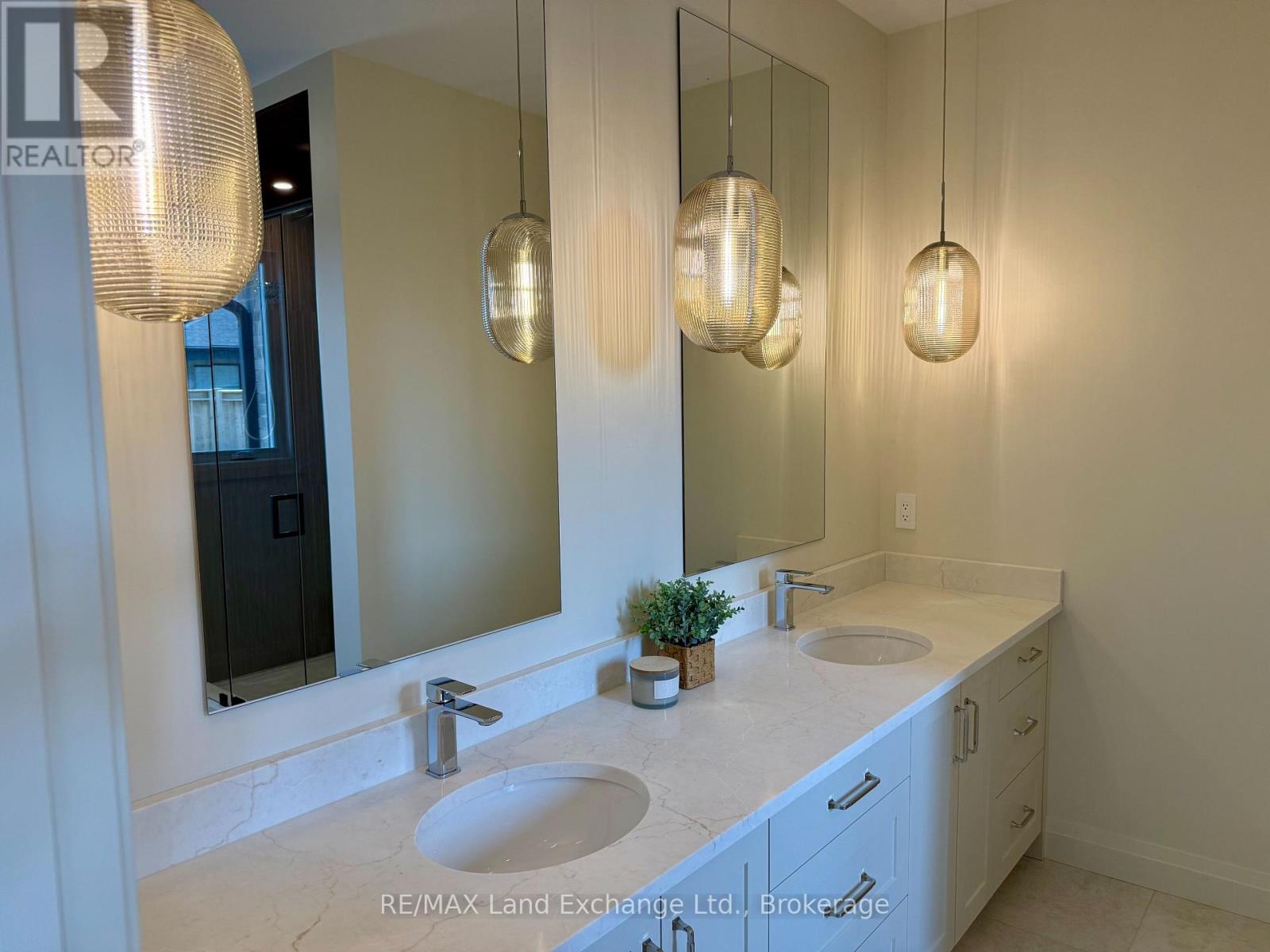 926 BOGDANOVIC WAY - 23