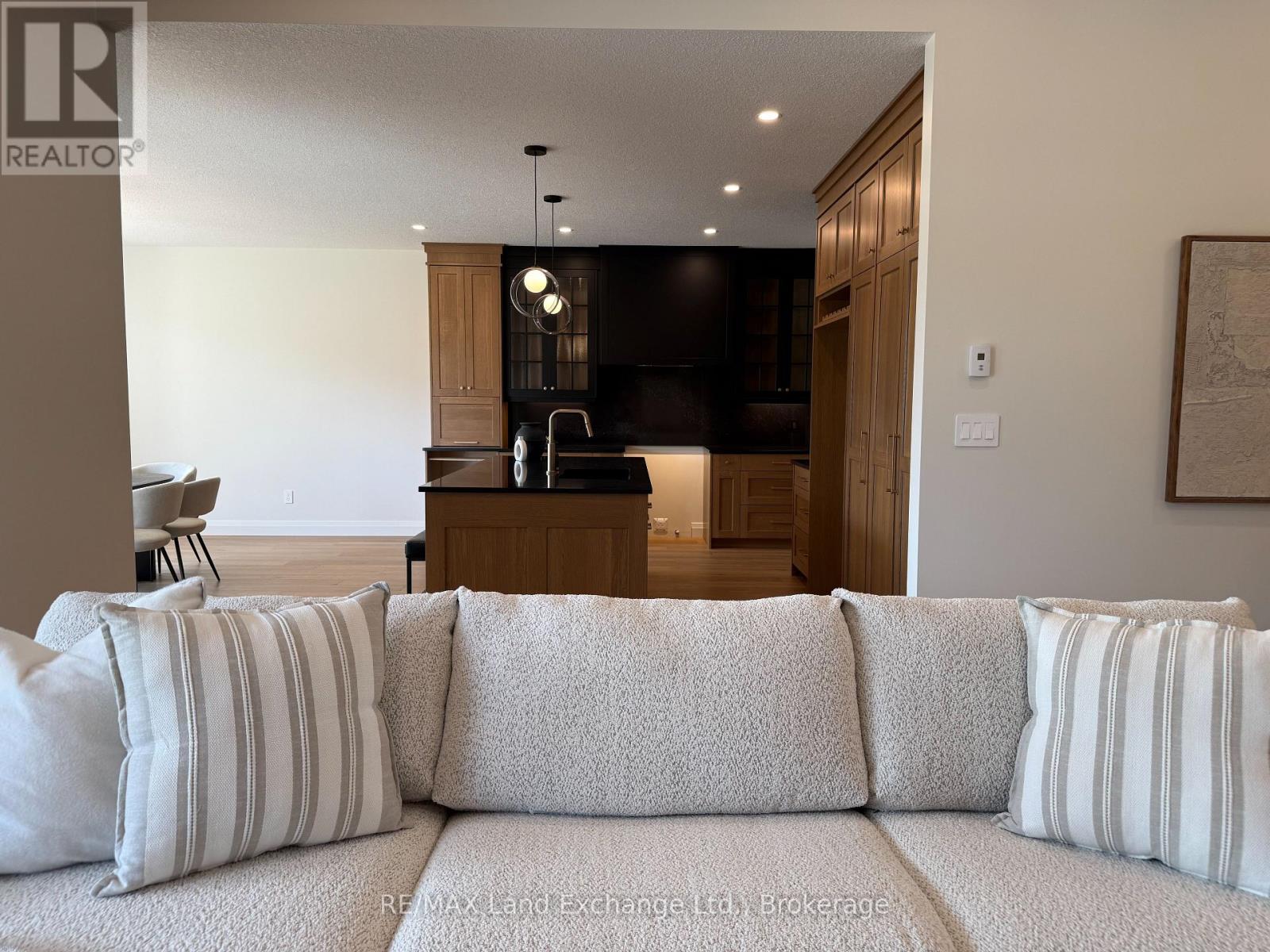 926 BOGDANOVIC WAY - 9
