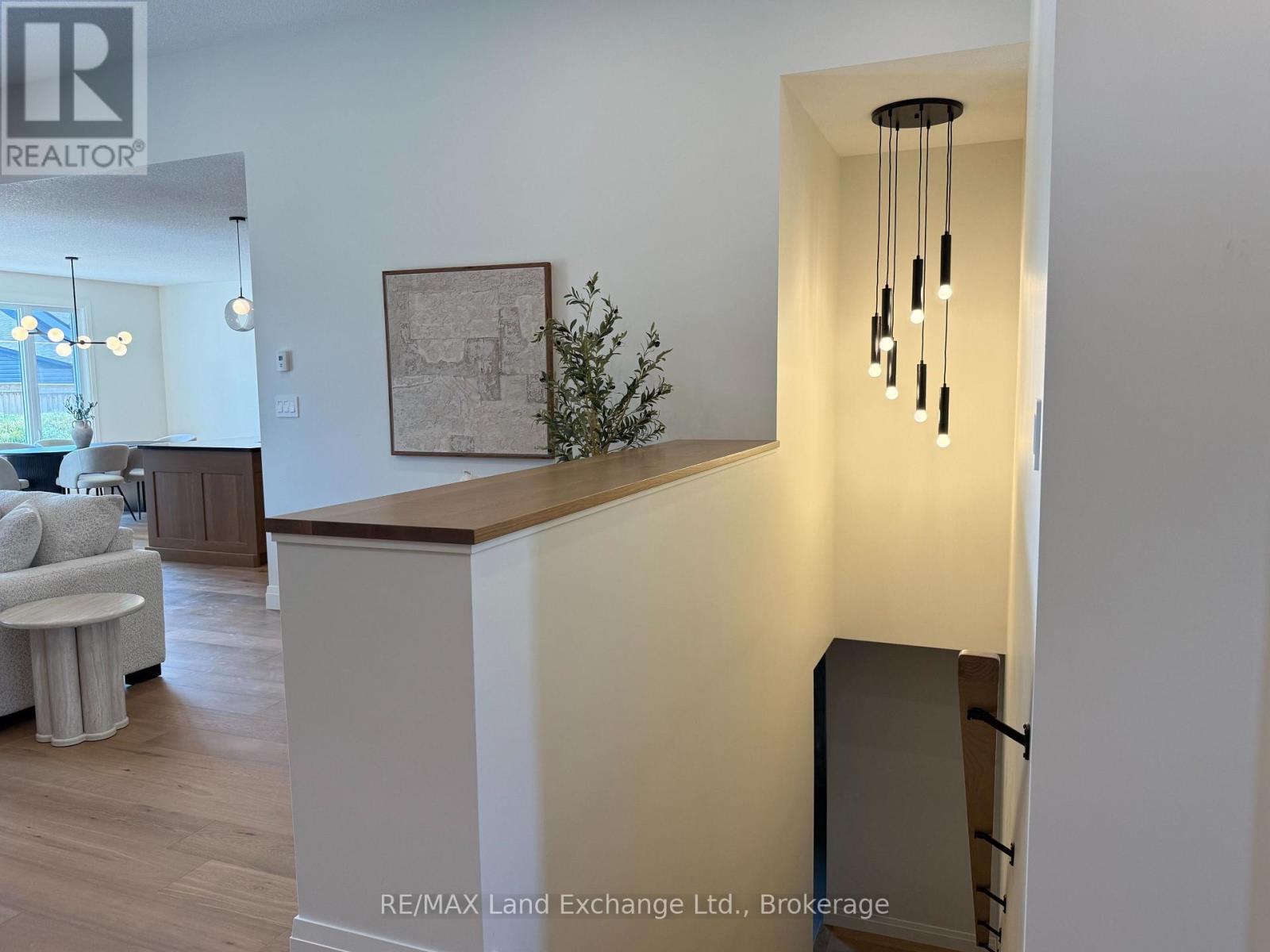 926 BOGDANOVIC WAY - 4