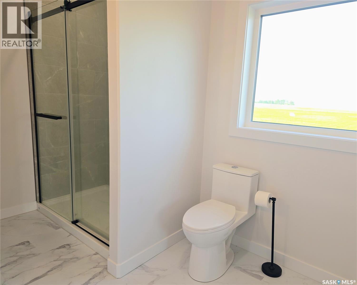 8 George Drive - Image 30