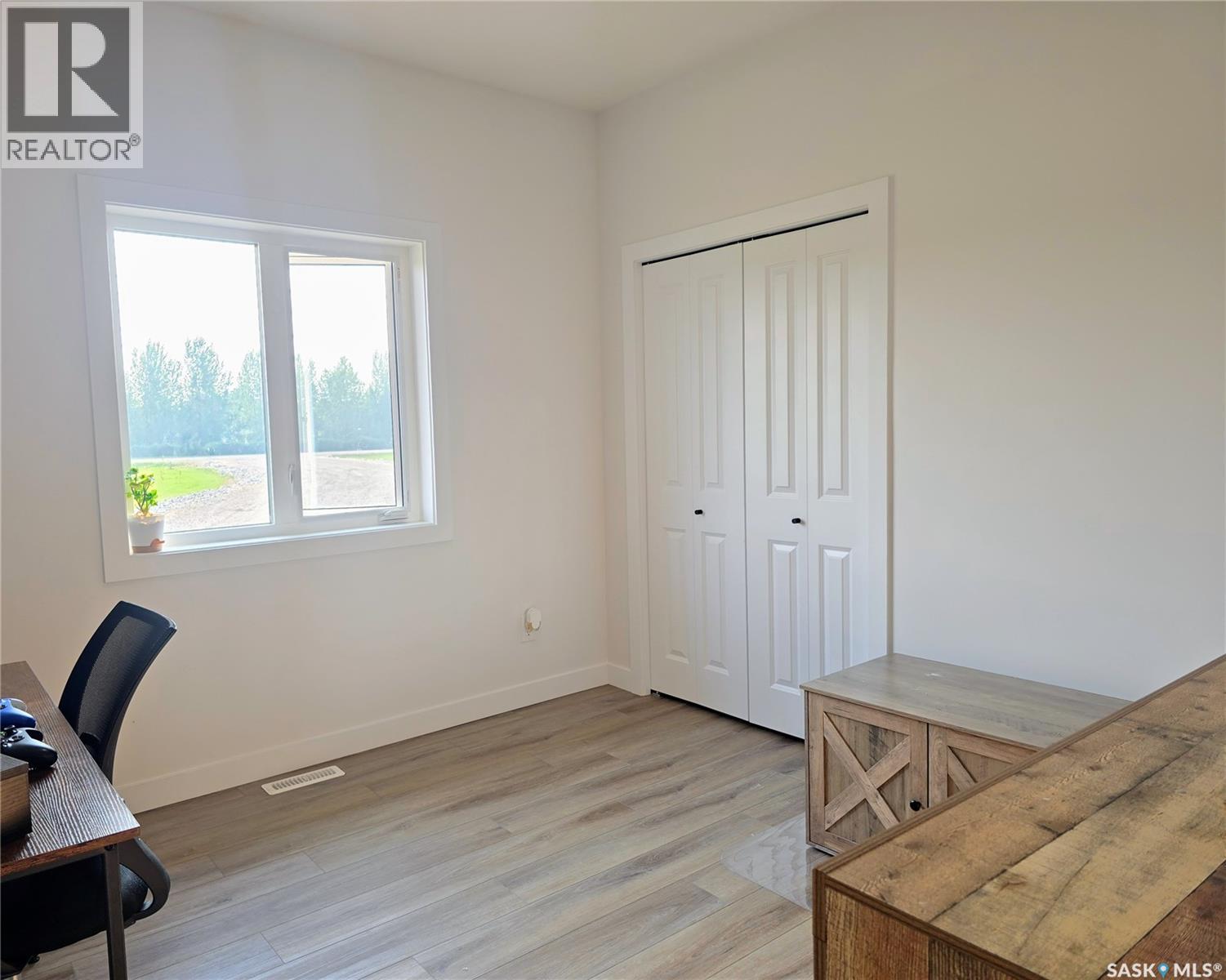 8 George Drive - Image 32