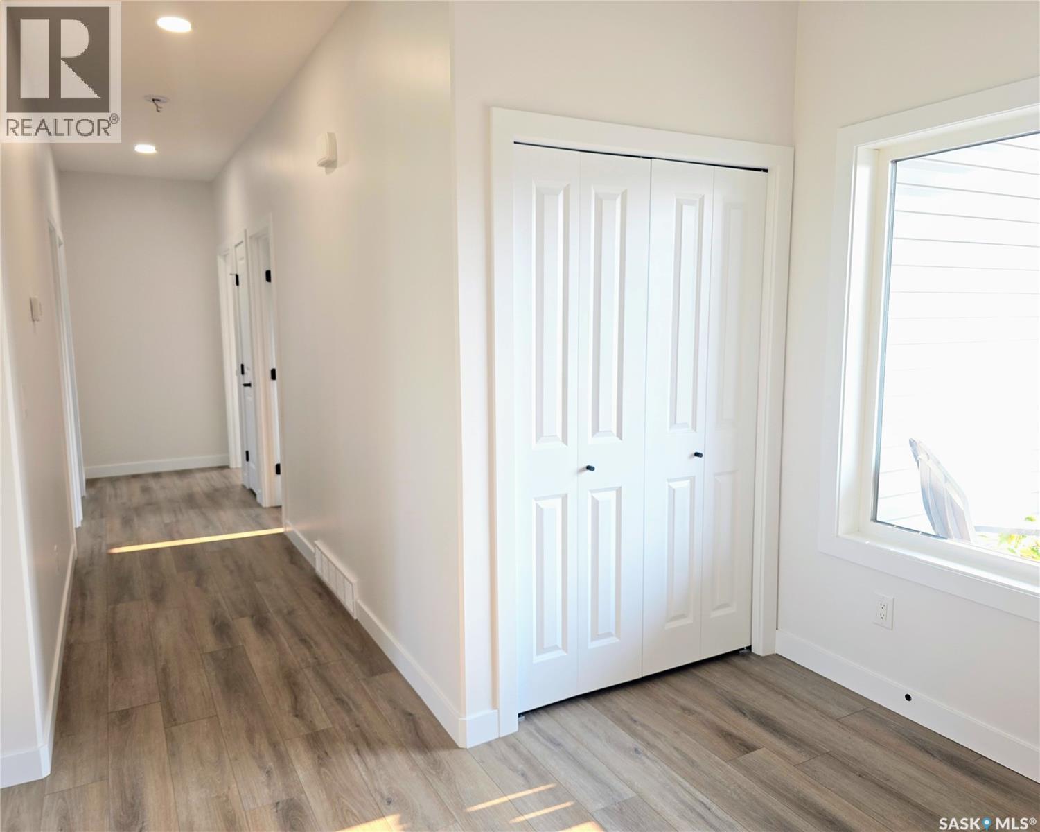 8 George Drive - Image 33