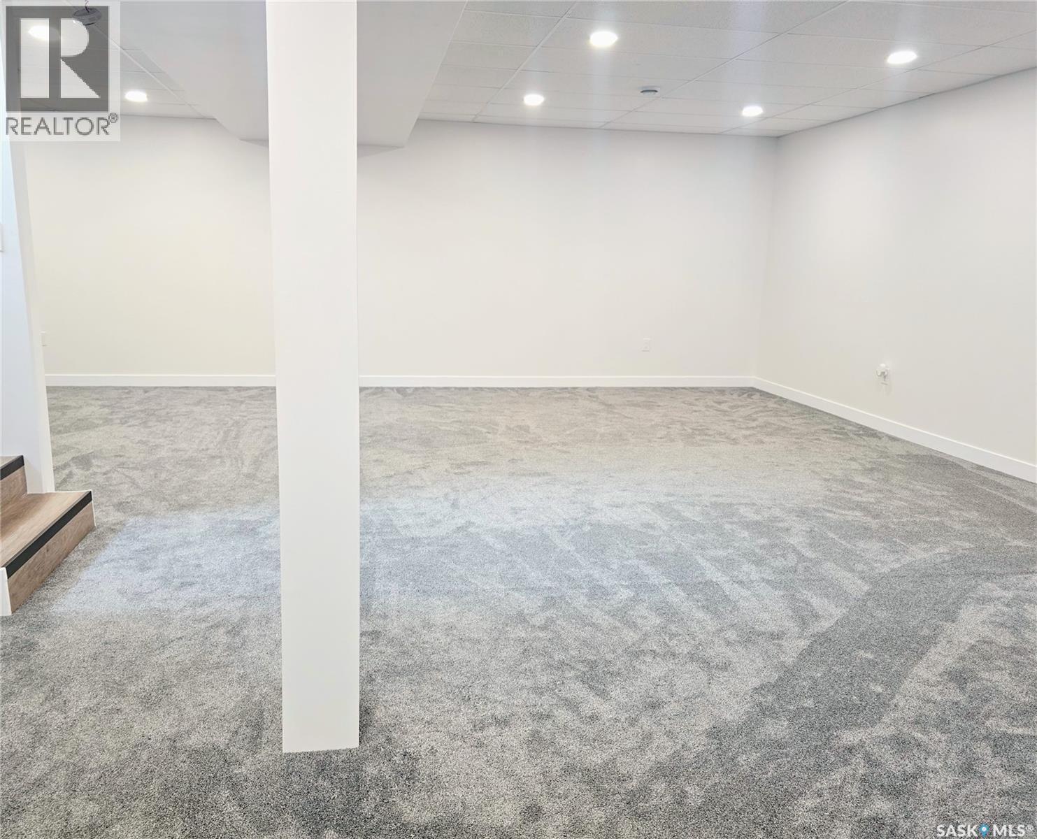 8 George Drive - Image 36