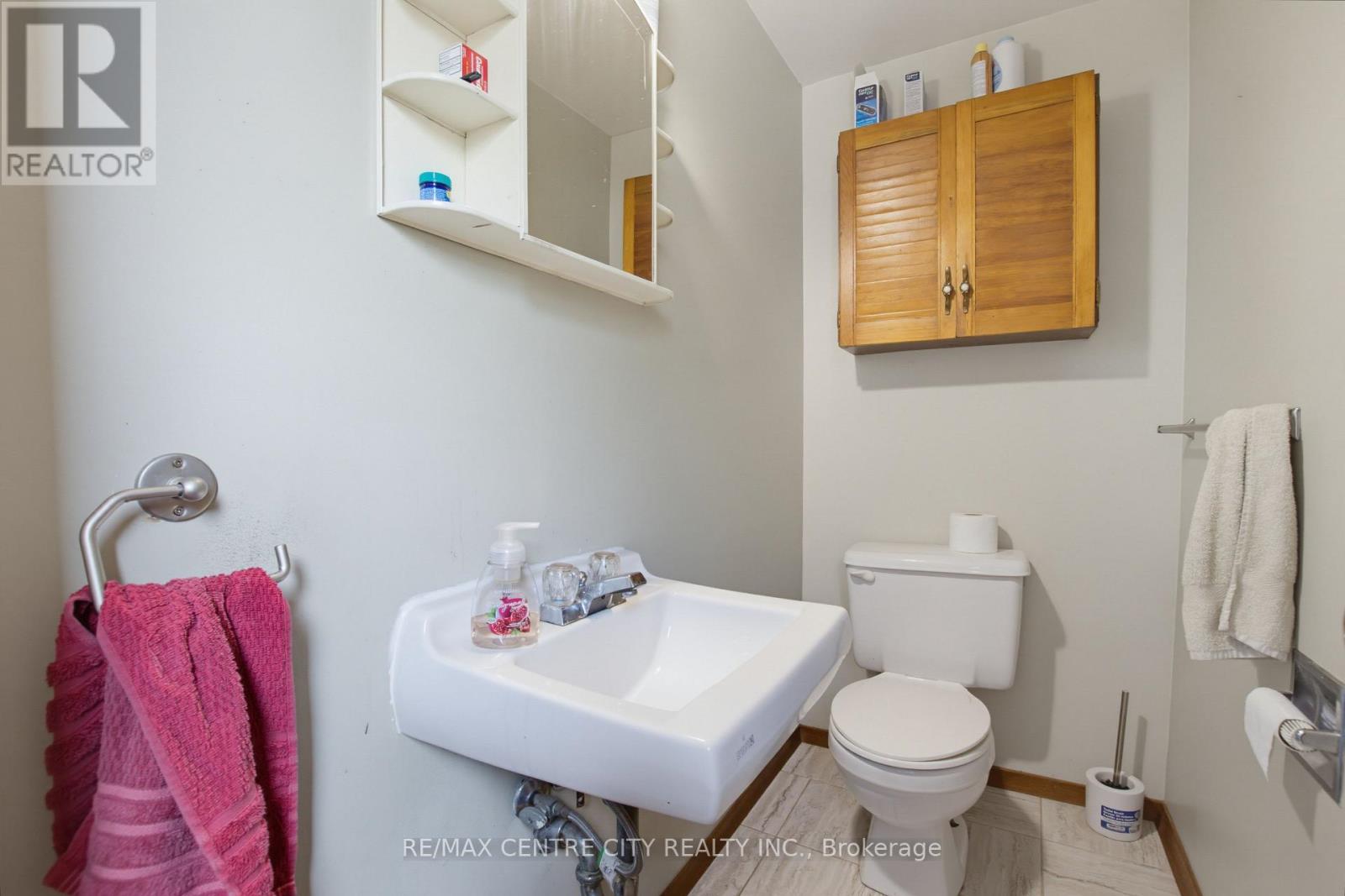 581 DEVERON CRESCENT - 13