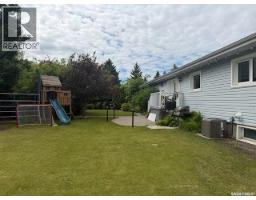Family room - 626 Mary Street, Canora, SK S0A0L0 Photo 8