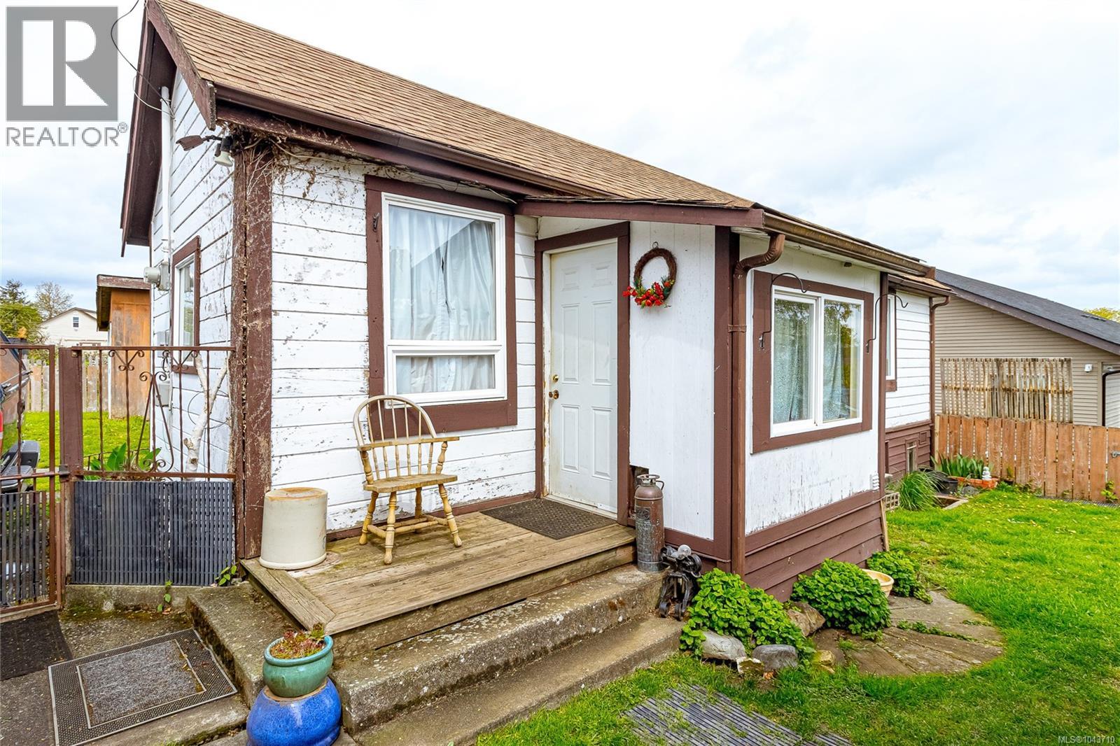 451 Irwin St - 18