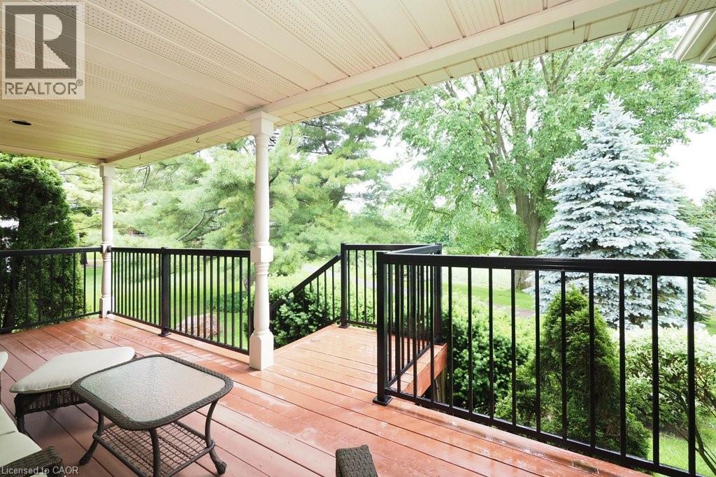 137 FOXBORO Drive - 31