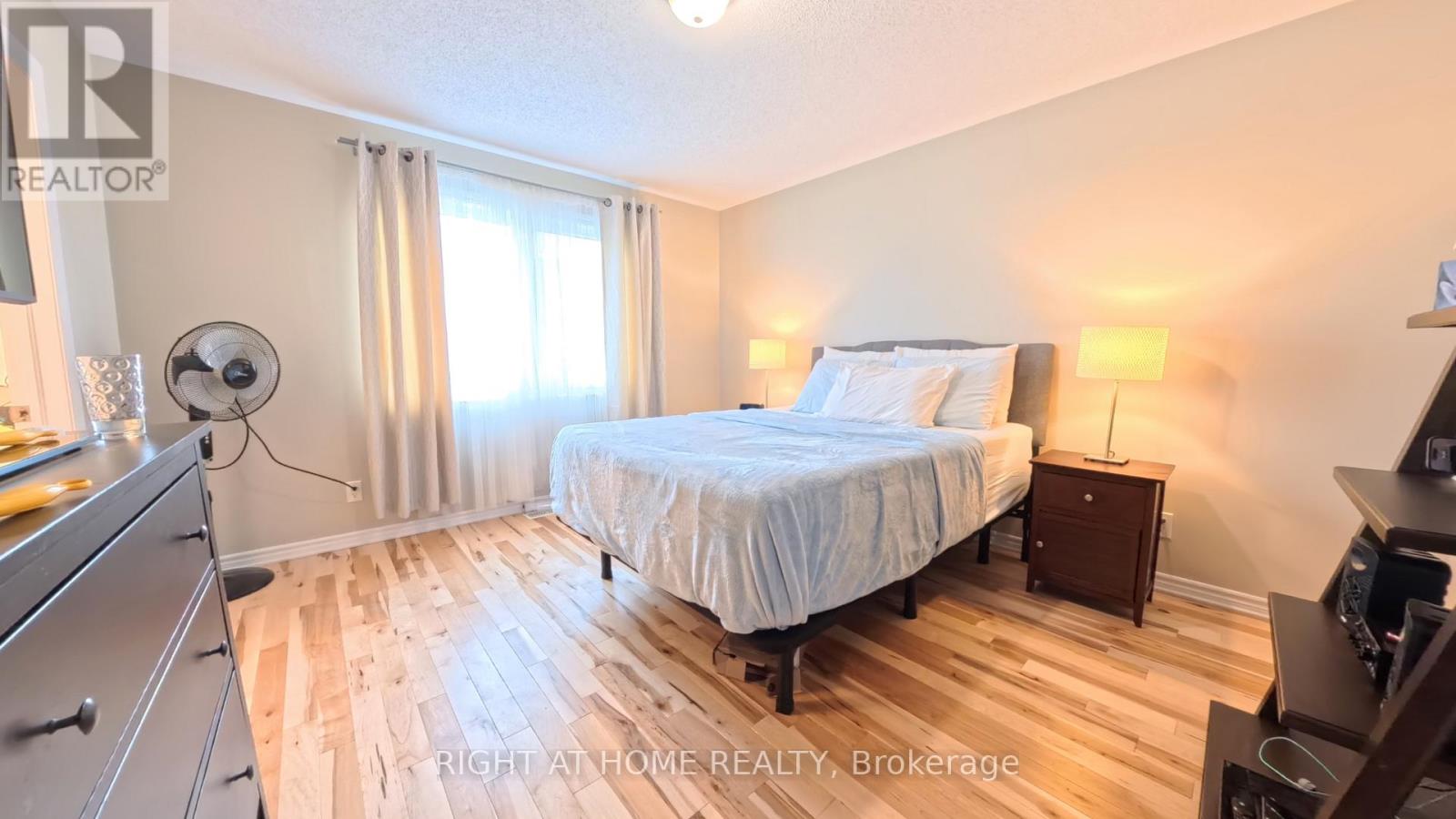 3 Bed, 3 Bath House for Sale in Ottawa – 566 DUNDONALD DRIVE, Ottawa – MLS# X13607080 - Image 32