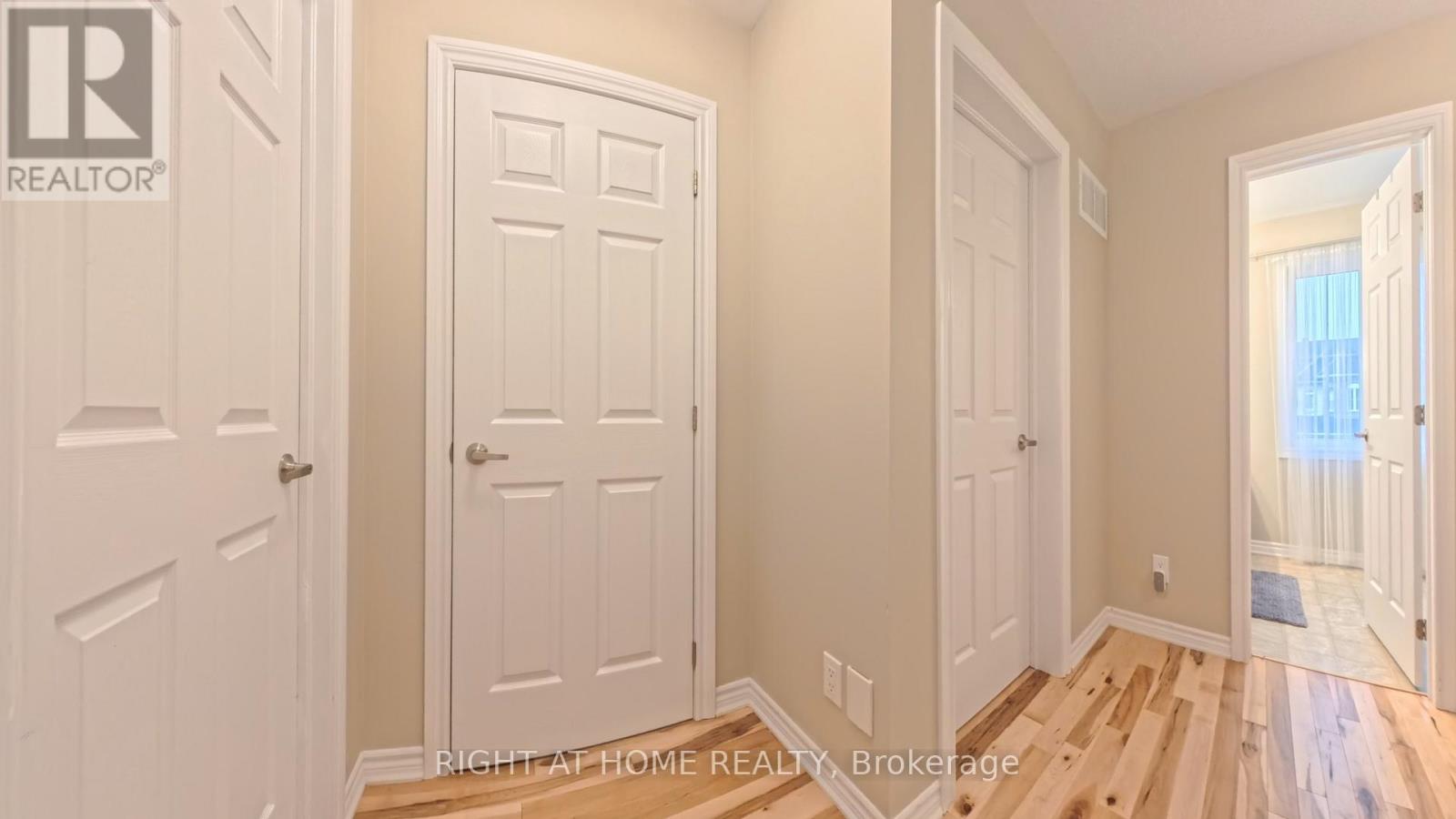 3 Bed, 3 Bath House for Sale in Ottawa – 566 DUNDONALD DRIVE, Ottawa – MLS# X13607080 - Image 44