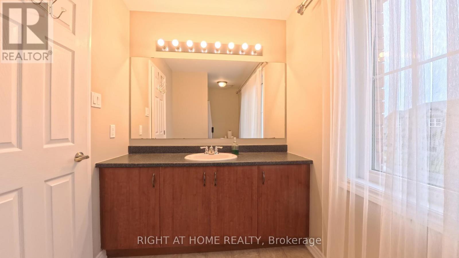 3 Bed, 3 Bath House for Sale in Ottawa – 566 DUNDONALD DRIVE, Ottawa – MLS# X13607080 - Image 48