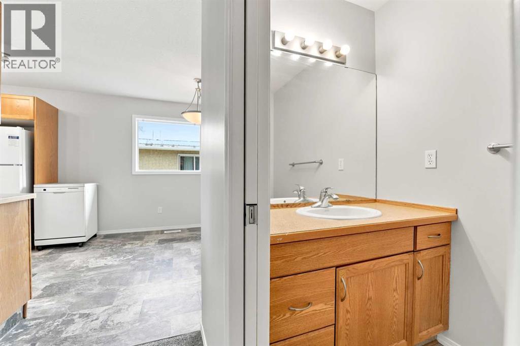 #A 1205 Fleming Avenue - 7