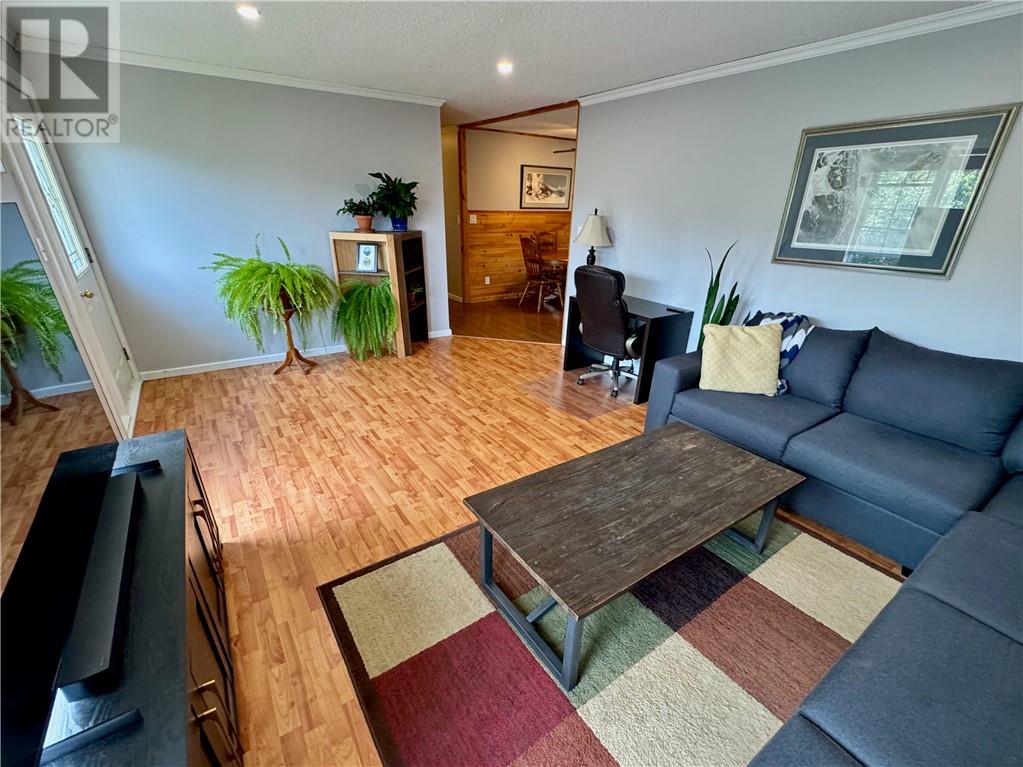 316 Allan Street - 19