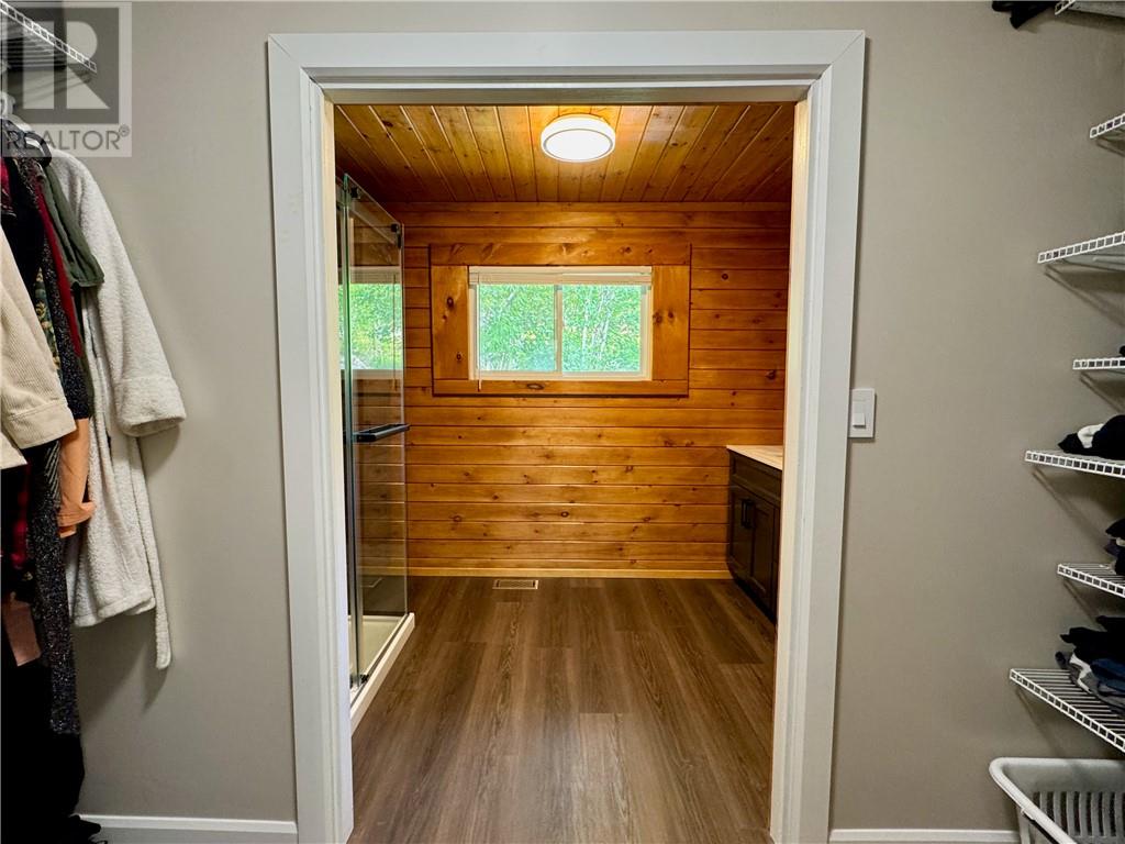 316 Allan Street - 30
