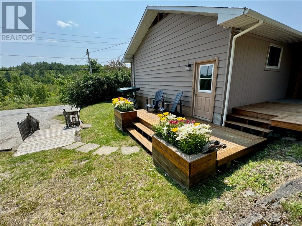 316 Allan Street - 7