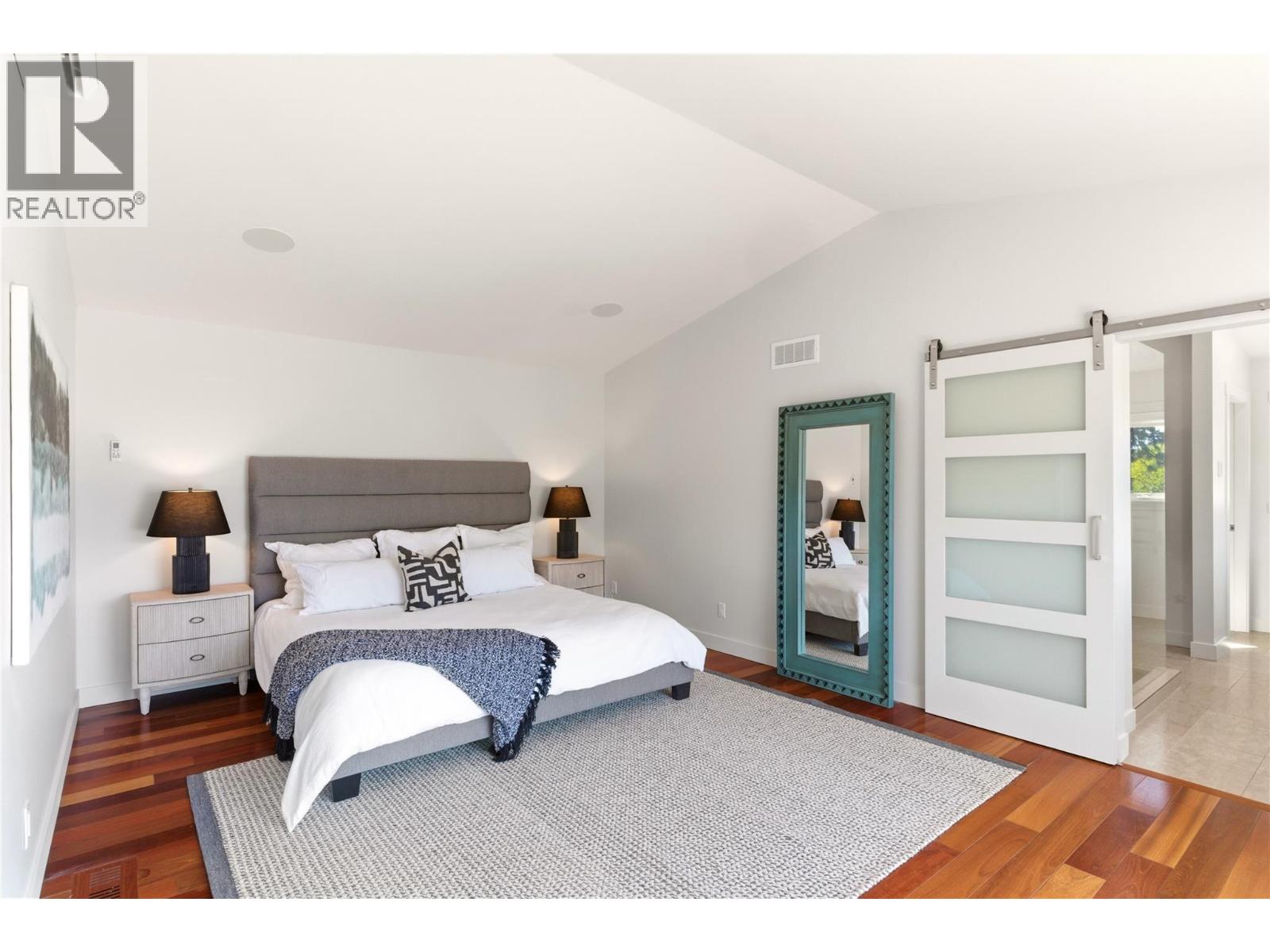 2090 Bennett Road - 17