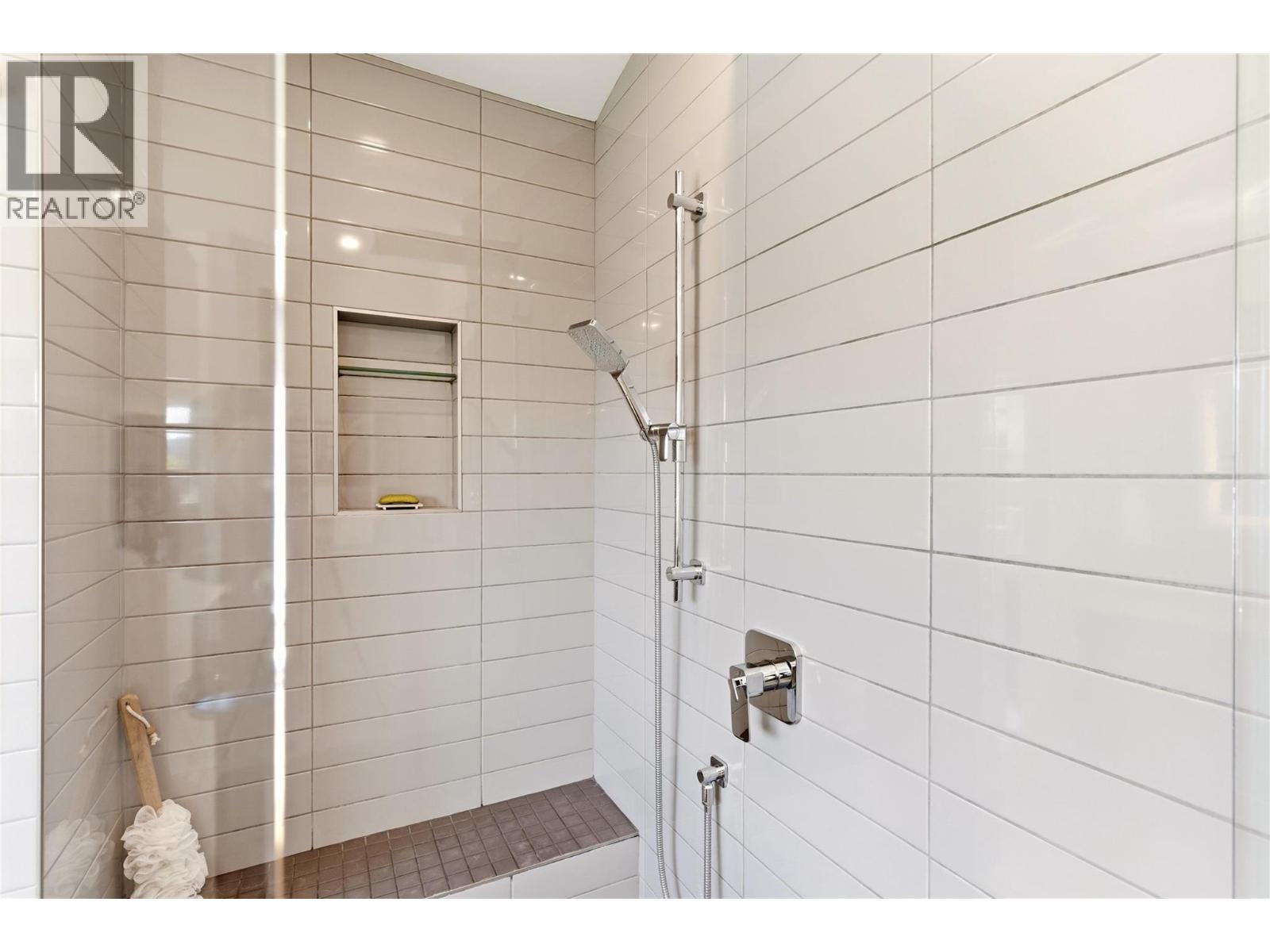  2090 Bennett Road, Kelowna