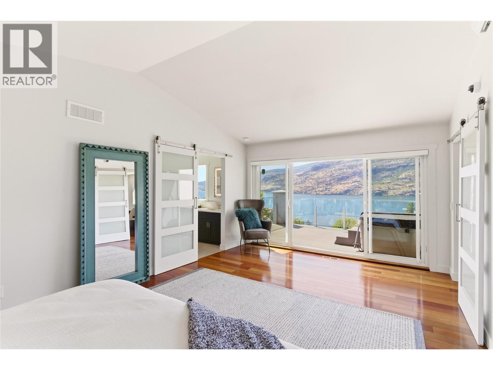 2090 Bennett Road - 19