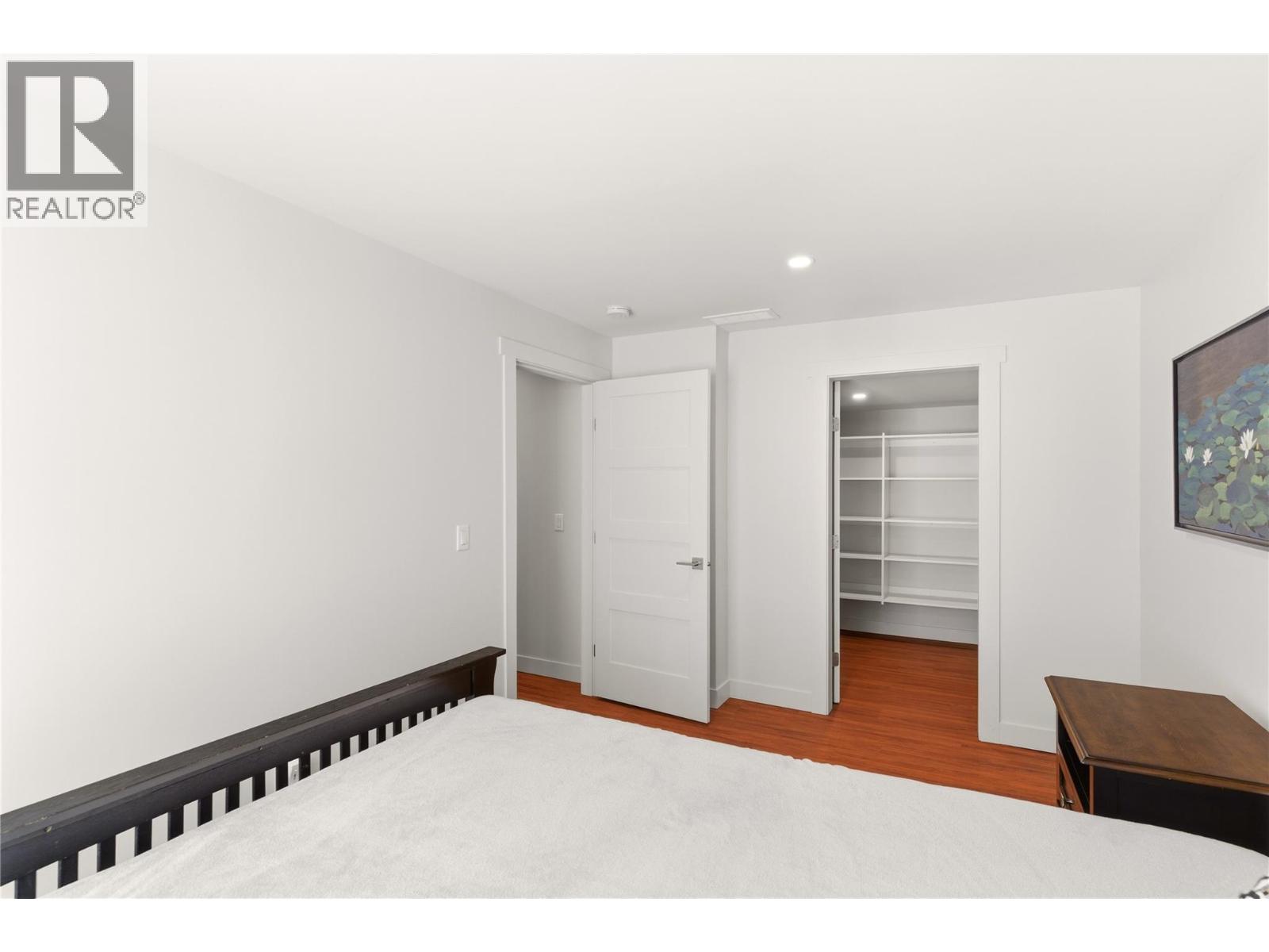 2090 Bennett Road - 42