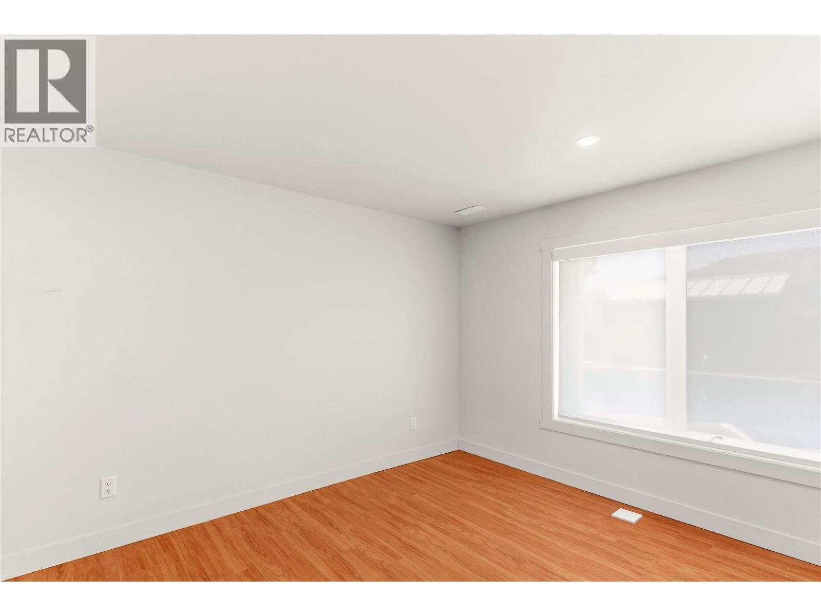 2090 Bennett Road - 40