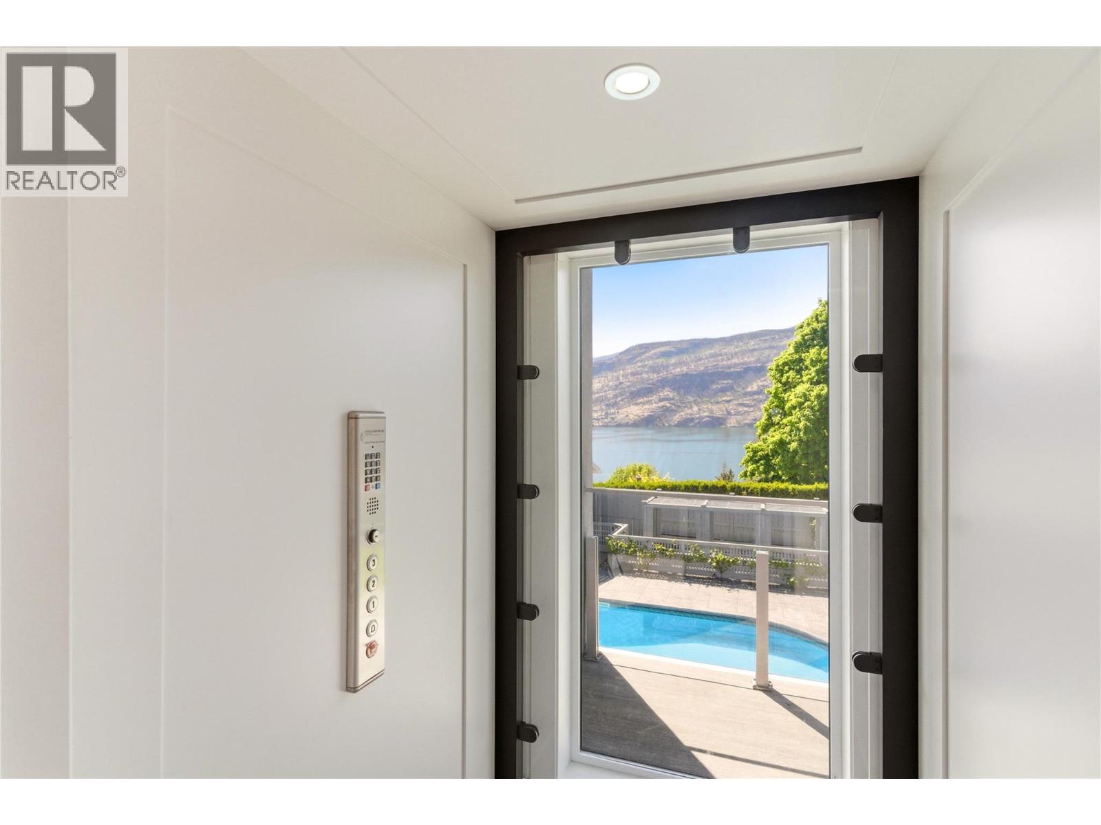2090 Bennett Road - 61