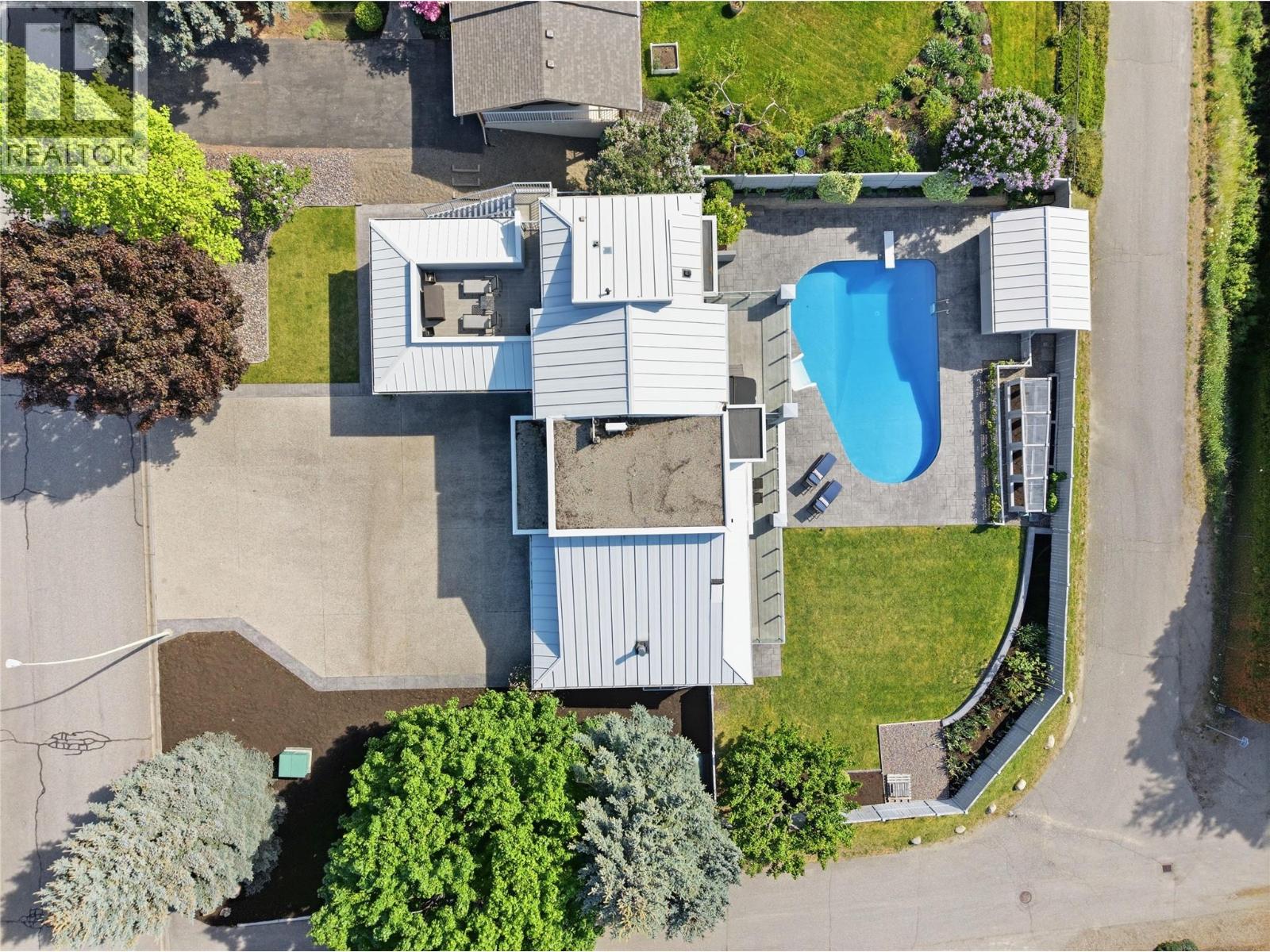  2090 Bennett Road, Kelowna