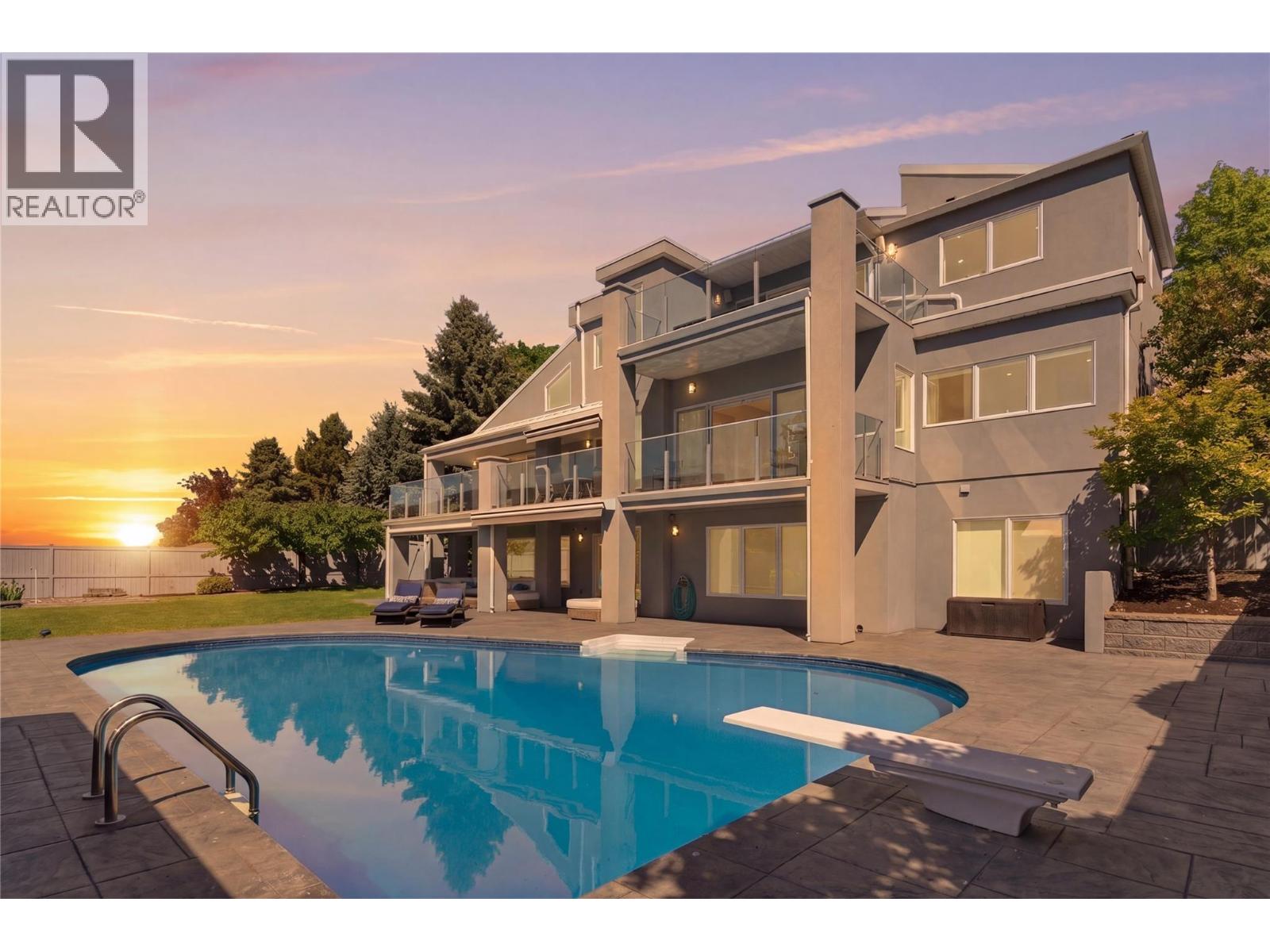 2090 Bennett Road - 55