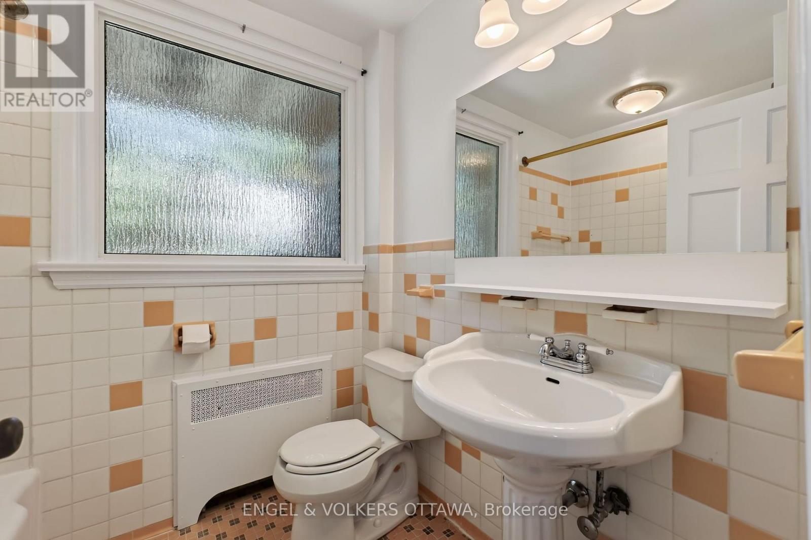 3 Bed, 1 Bath House for Rent in Ottawa – 1171 SHILLINGTON AVENUE, Ottawa – MLS# X13607090 - Image 22