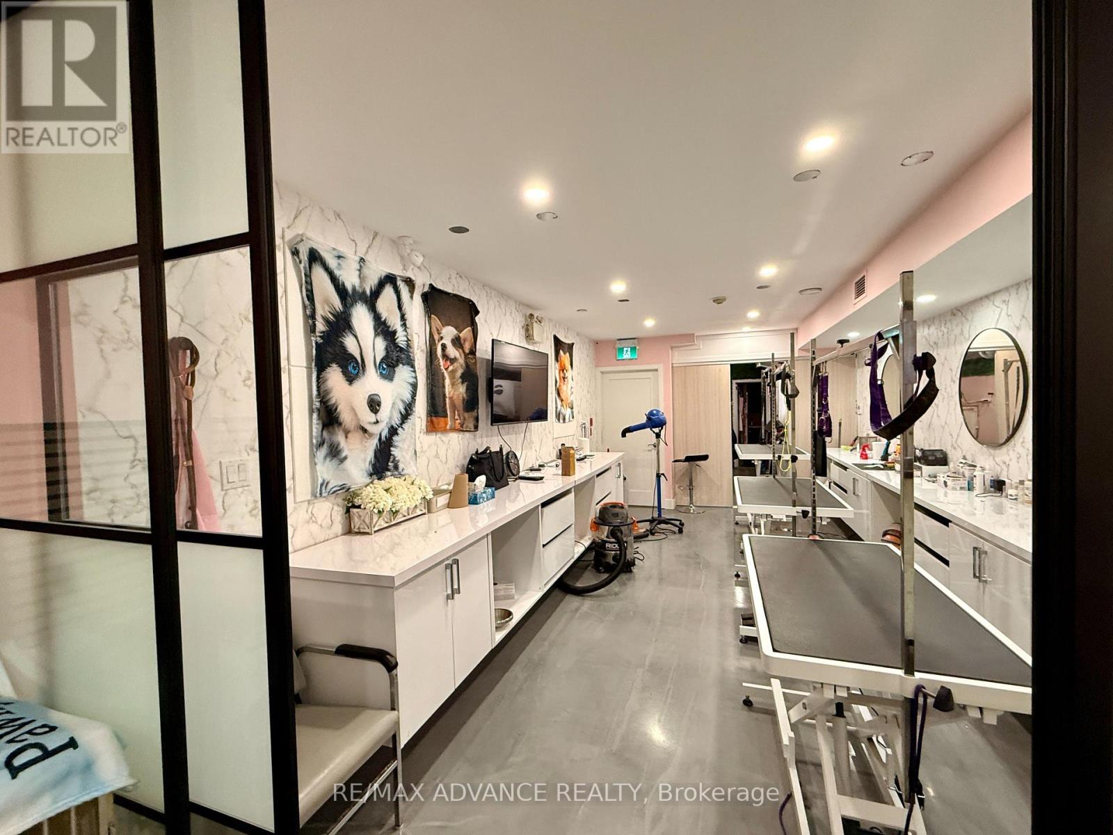 BSMT - 642 QUEEN STREET W