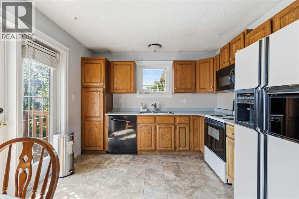 125 Oaks Crescent - 9