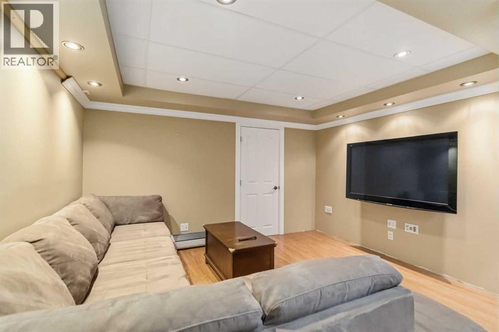 125 Oaks Crescent - 20
