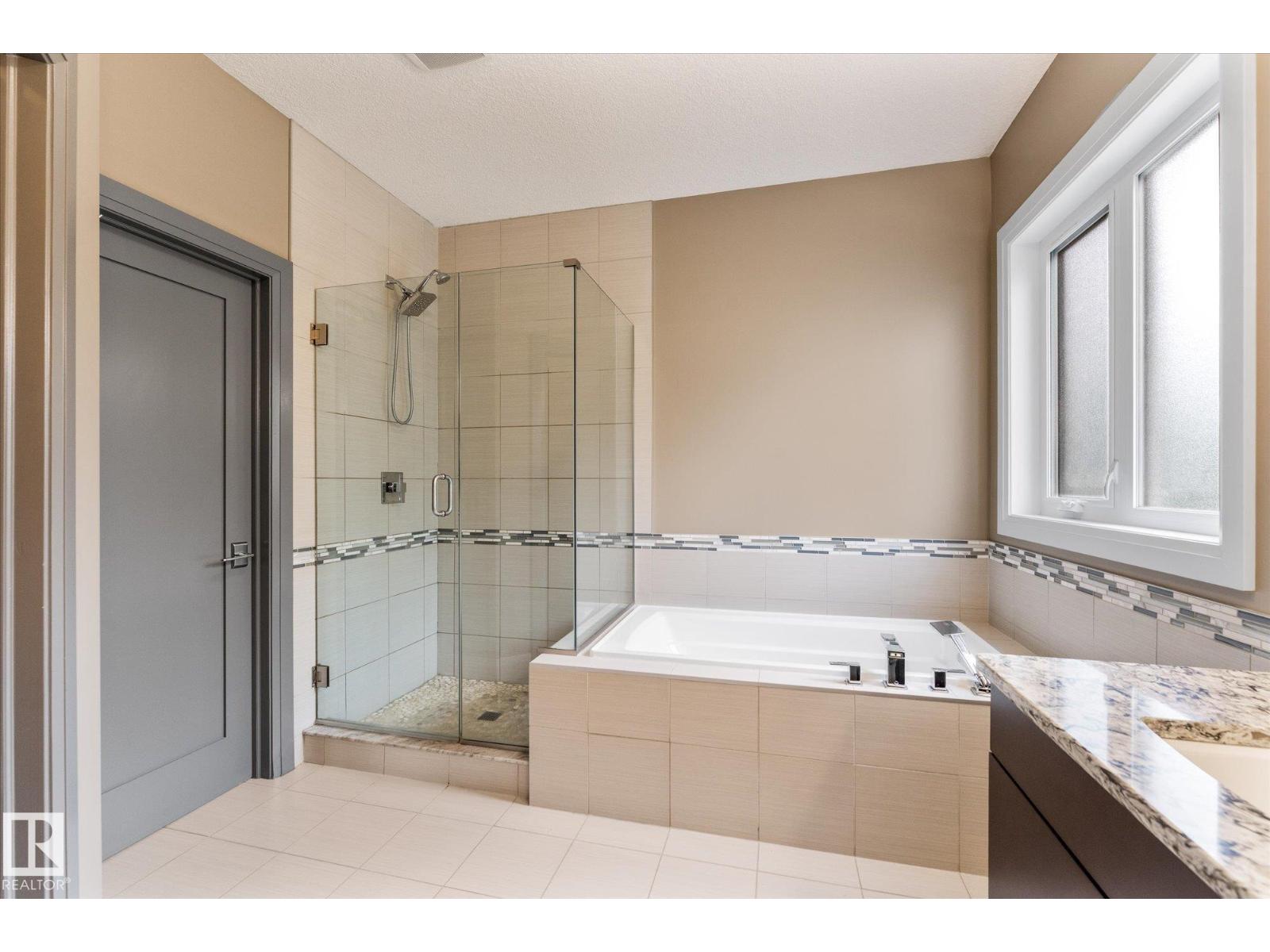 30 HICKORY TR - Image 32