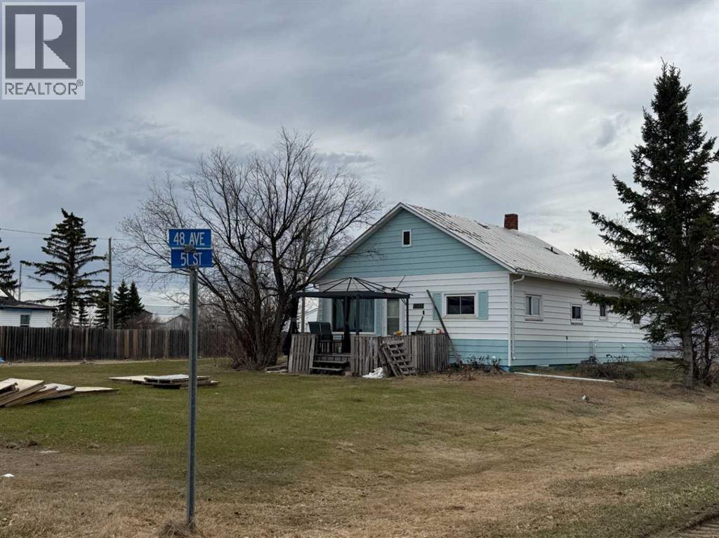 5031 48 Avenue - 2