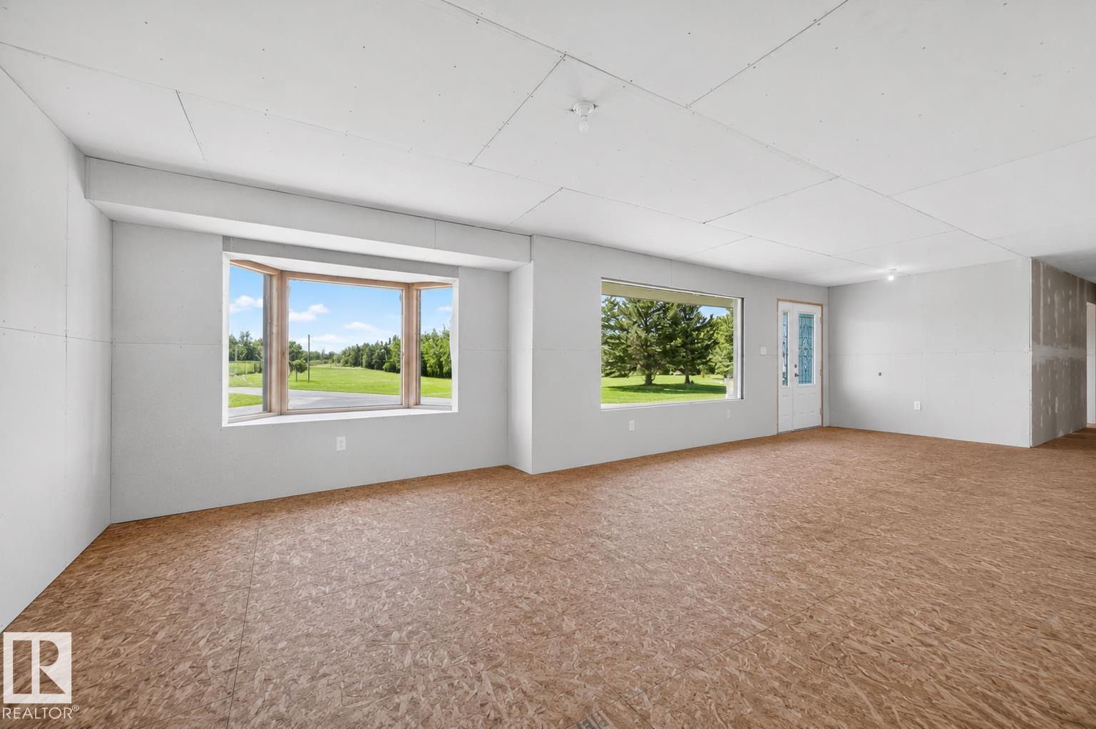 Property photograph 10 for MLS E4499368