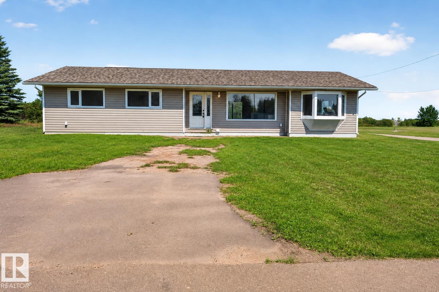 Photo of 5316 54 AV, Andrew